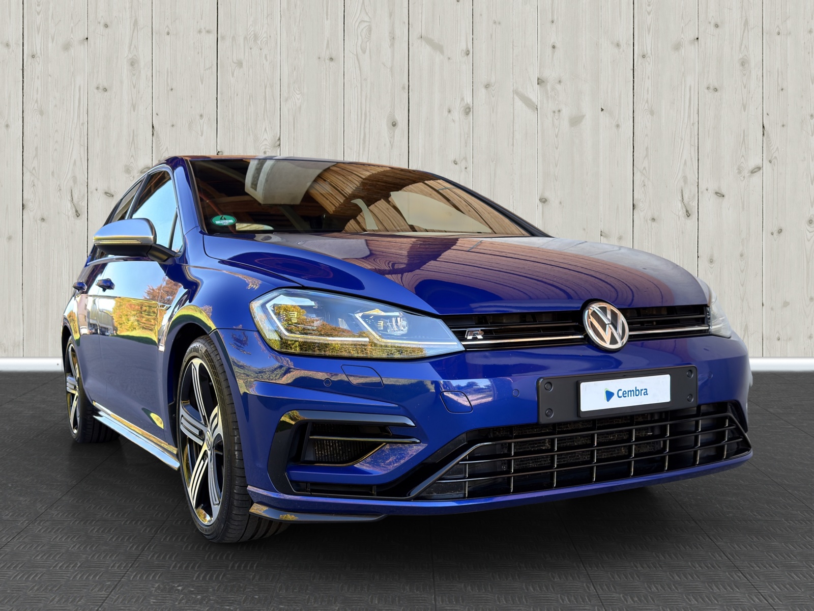 VW Golf 2.0 TSI R 4Motion DSG-image-1