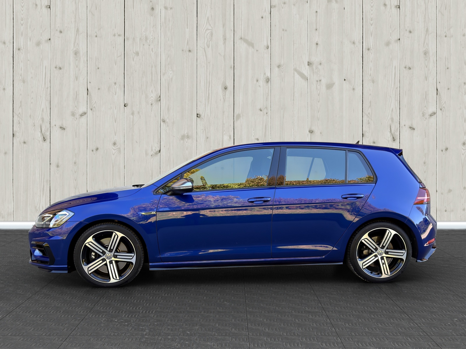 VW Golf 2.0 TSI R 4Motion DSG-image-3