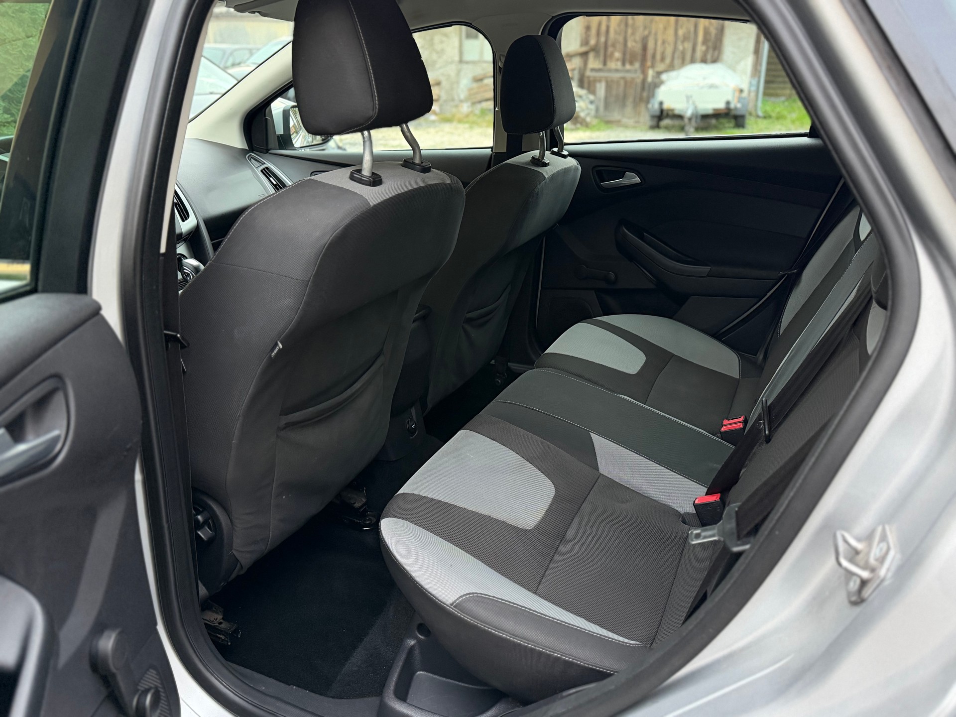 FORD Focus 2.0 TDCi Titanium PowerShift-image-9