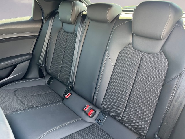 AUDI A1 Sportback 35 TFSI S Line S-tronic-image-15