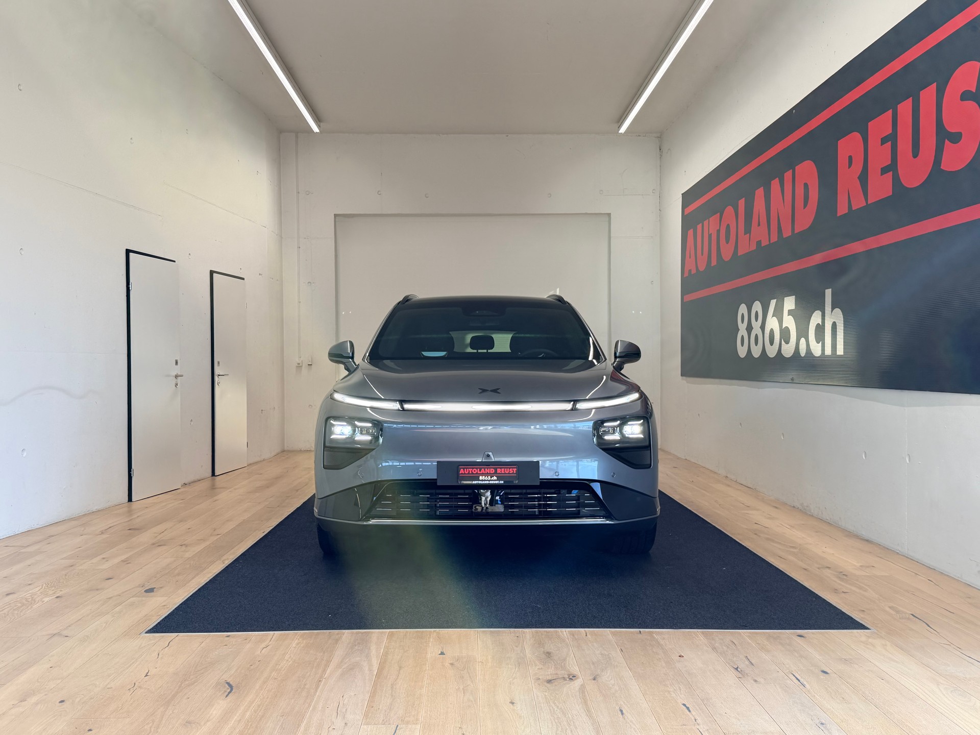 XPENG G9 93kWh Performance AWD-showroom-element-1