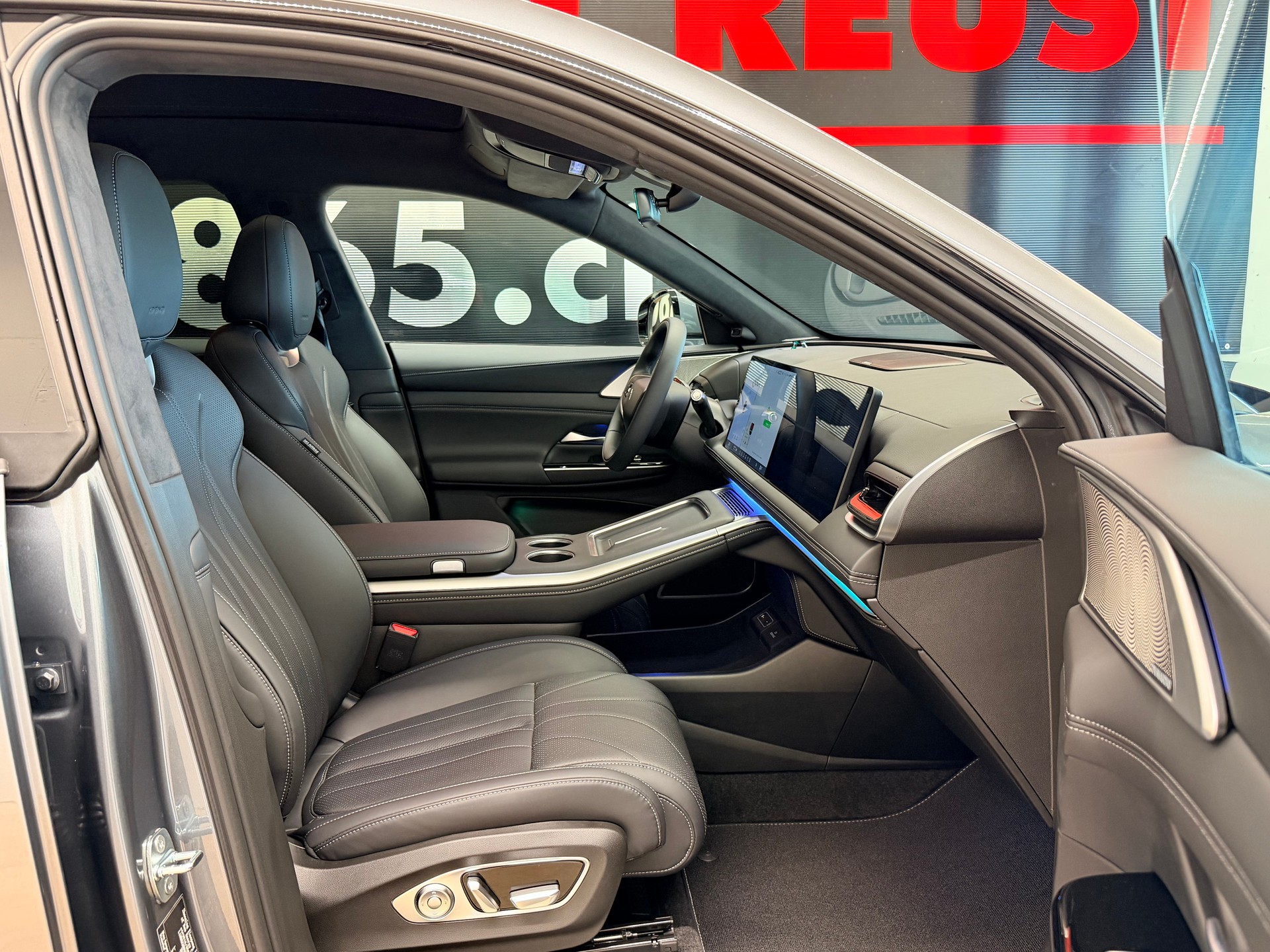 XPENG G9 93kWh Performance AWD-image-29