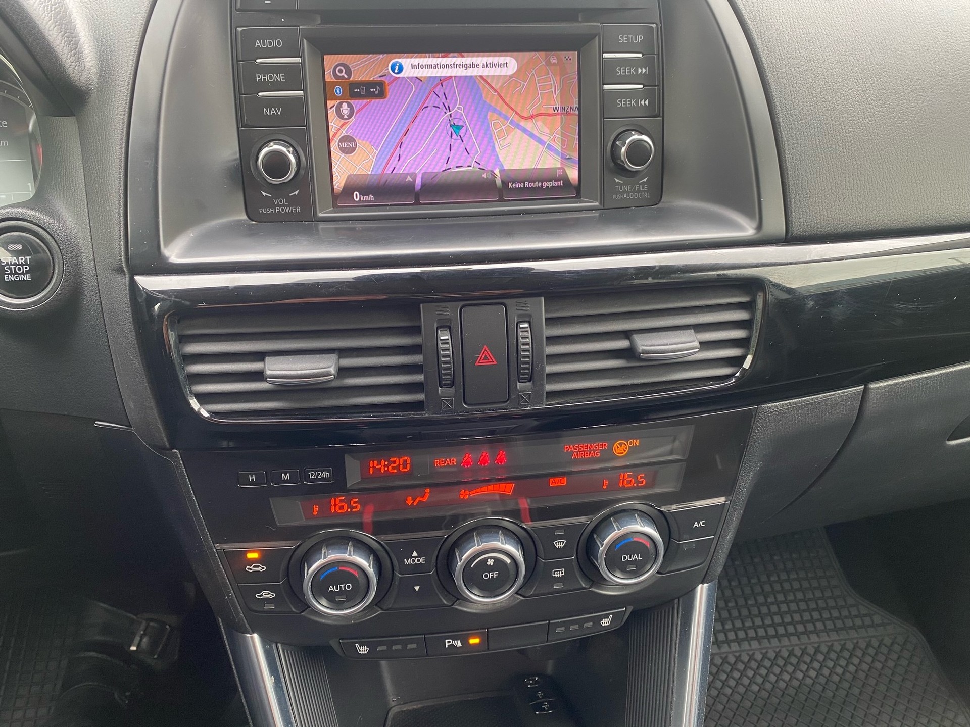 MAZDA CX-5 2.2 D HP Revolution AWD Automatic-image-10