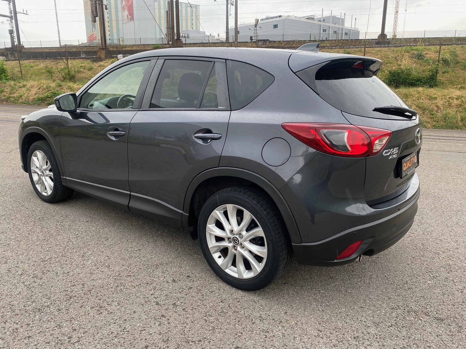 MAZDA CX-5 2.2 D HP Revolution AWD Automatic-showroom-element-3