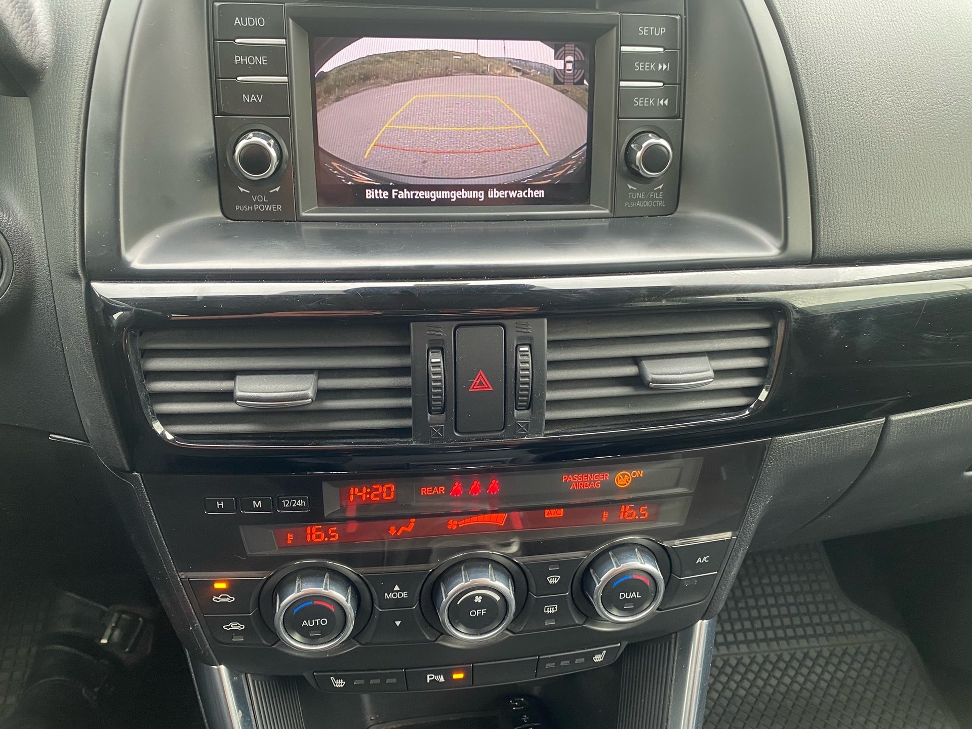 MAZDA CX-5 2.2 D HP Revolution AWD Automatic-image-9