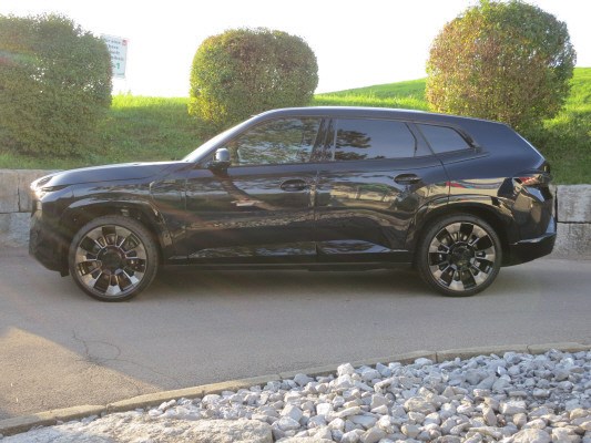 BMW XM xDrive PHEV Steptronic-showroom-element-1