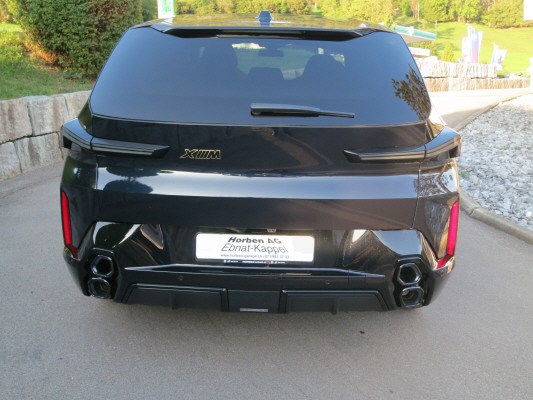 BMW XM xDrive PHEV Steptronic-image-4