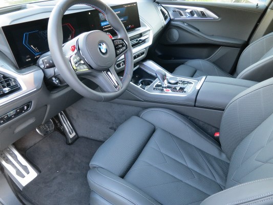 BMW XM xDrive PHEV Steptronic-image-8