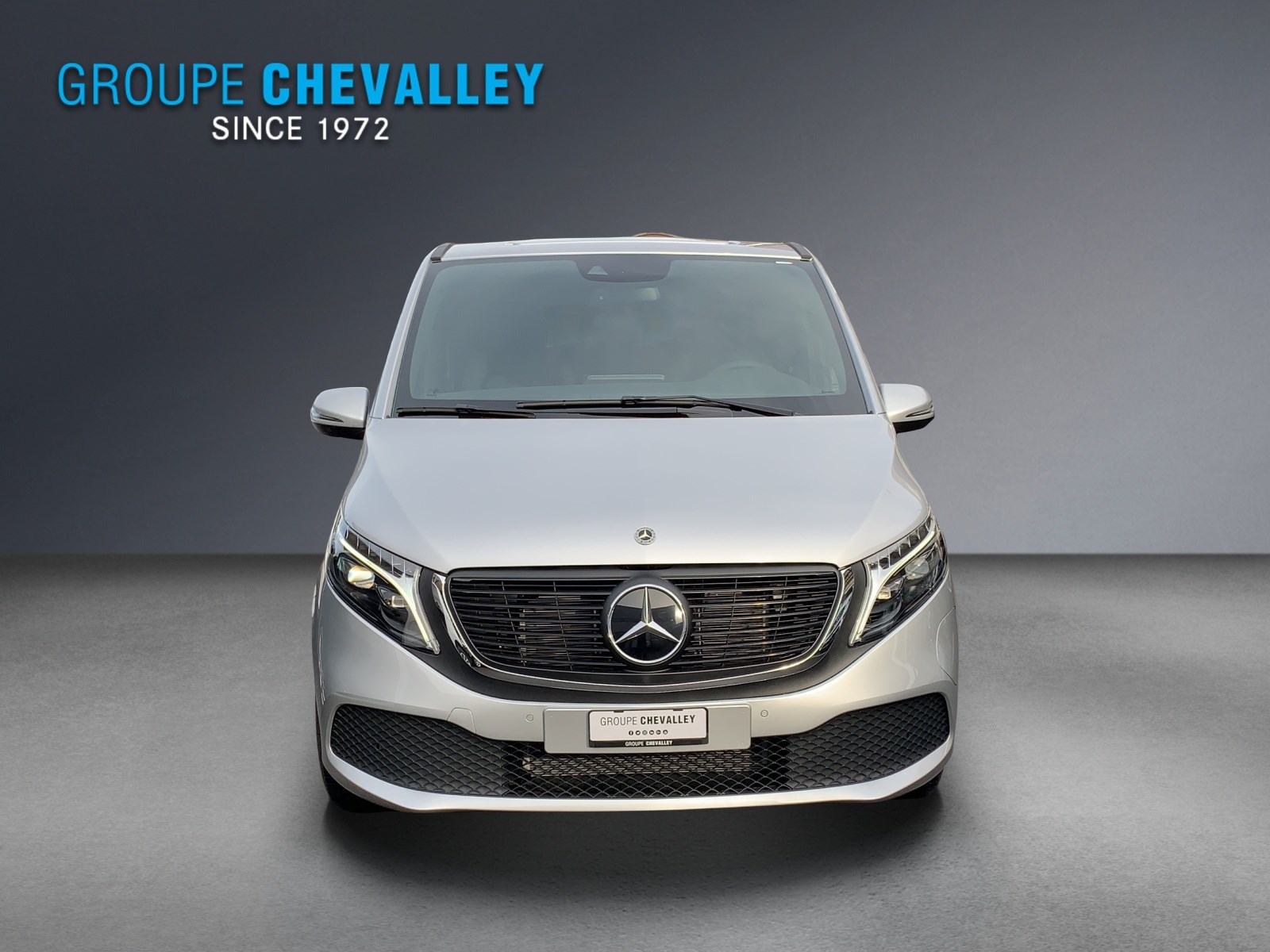 MERCEDES-BENZ EQV 300 extralang-showroom-element-1