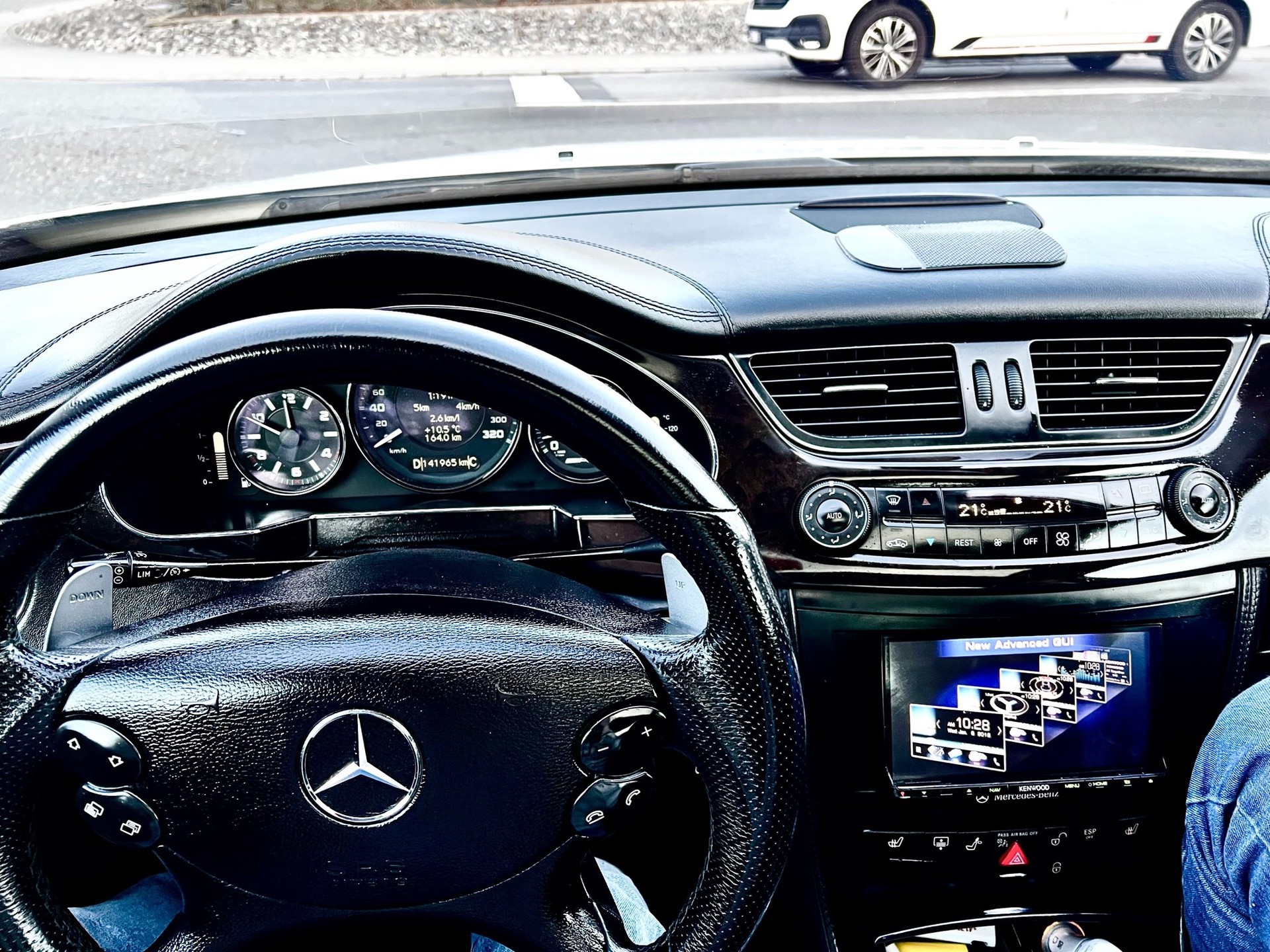 MERCEDES-BENZ CLS 63 AMG 7G-Tronic-image-3