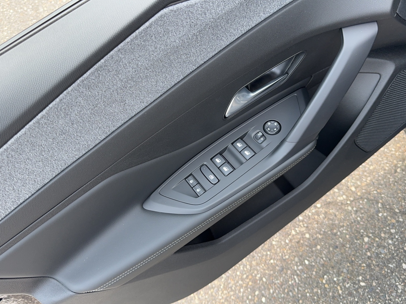 PEUGEOT 308 NEW e Allure 54kWh-image-14