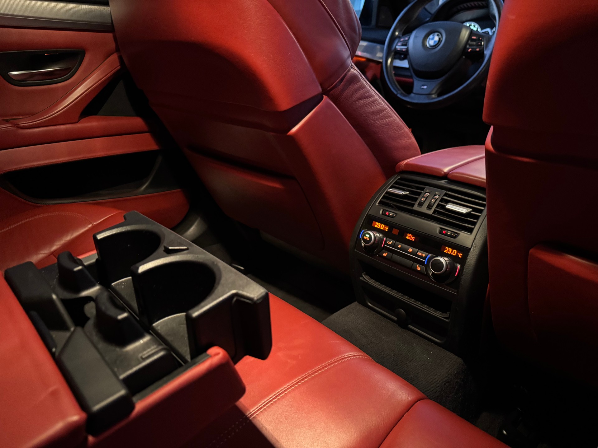 BMW M5 mit M-Driver`s package-image-13