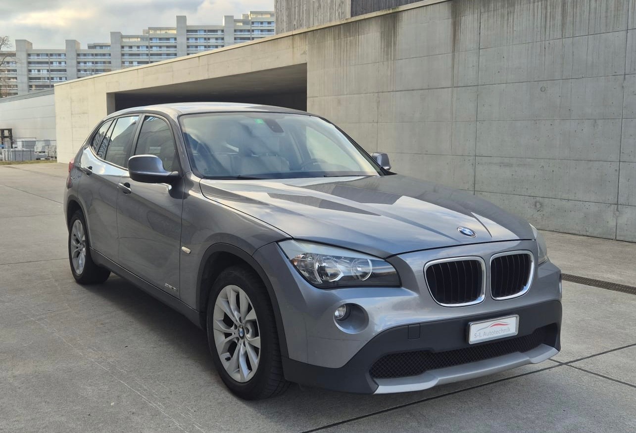 BMW X1 sDrive 18i Steptronic-showroom-element-2