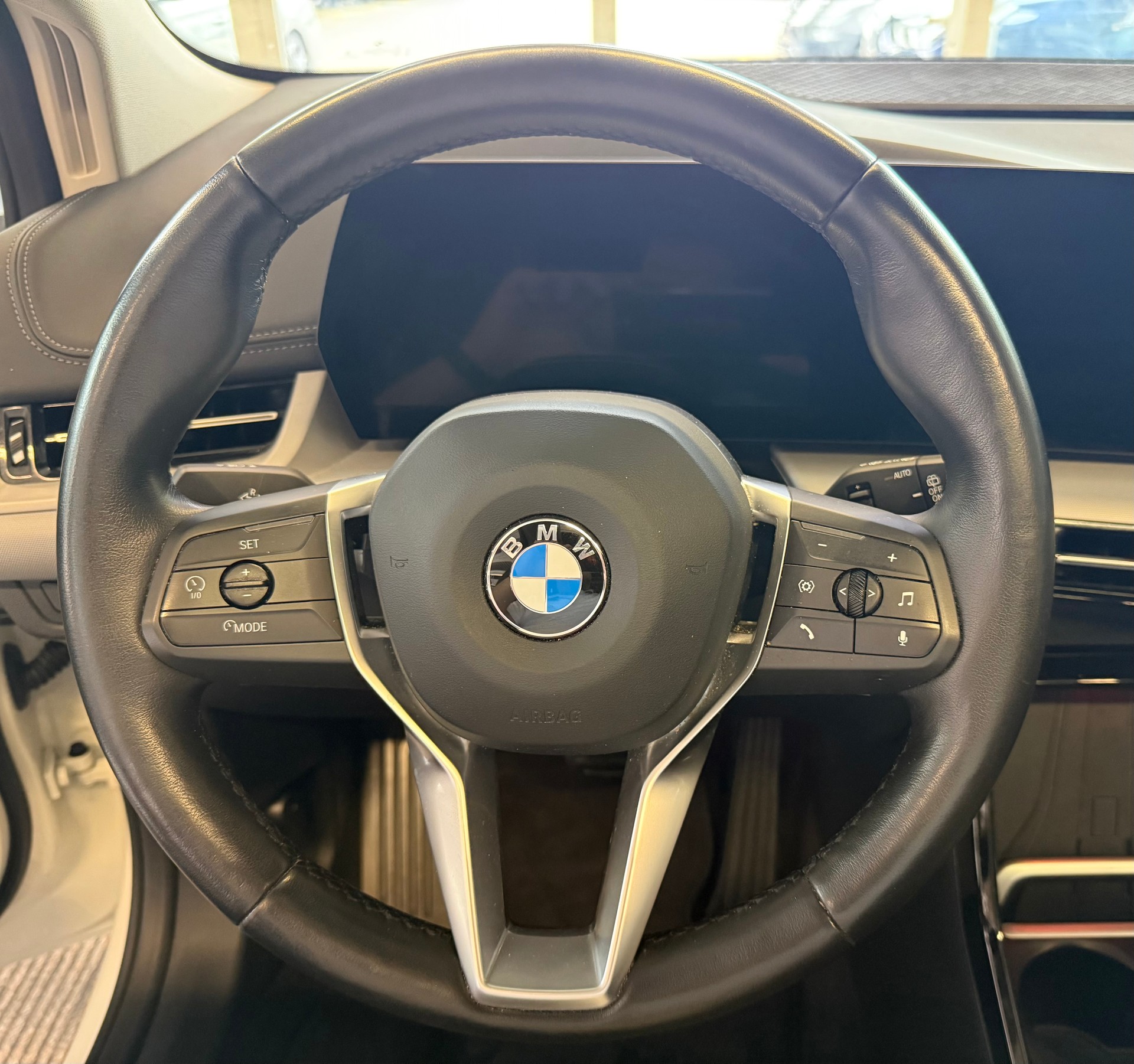 BMW 223d Active Tourer xDrive DKG | CH Swiss | Panorama | Head Up | AHK | Driving Assist PLUS | Innovation | Travel |-image-11