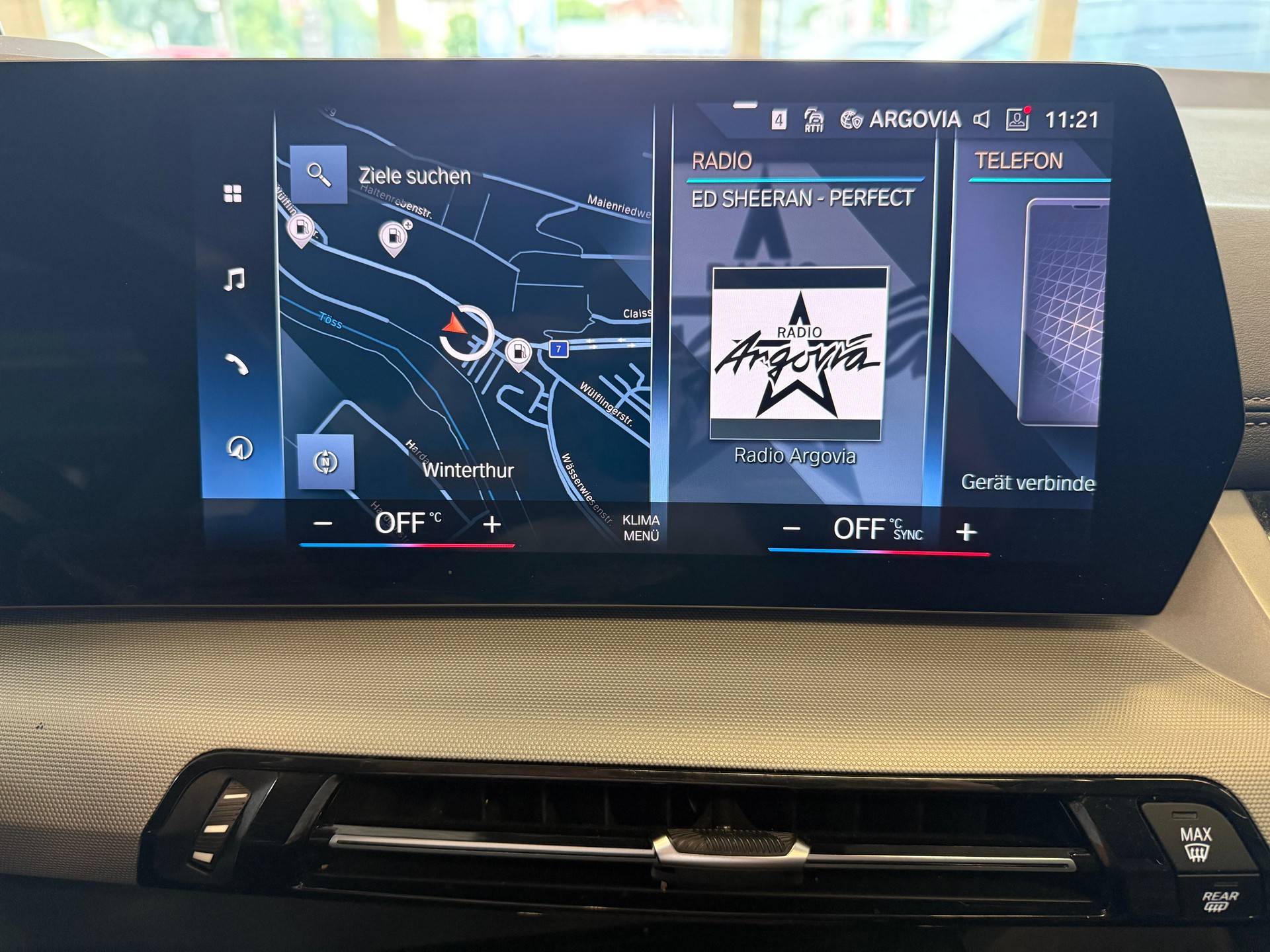 BMW 223d Active Tourer xDrive DKG | CH Swiss | Panorama | Head Up | AHK | Driving Assist PLUS | Innovation | Travel |-image-9