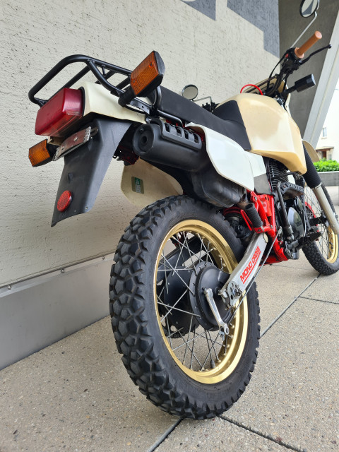 YAMAHA XT 600Z Tenere-image-3