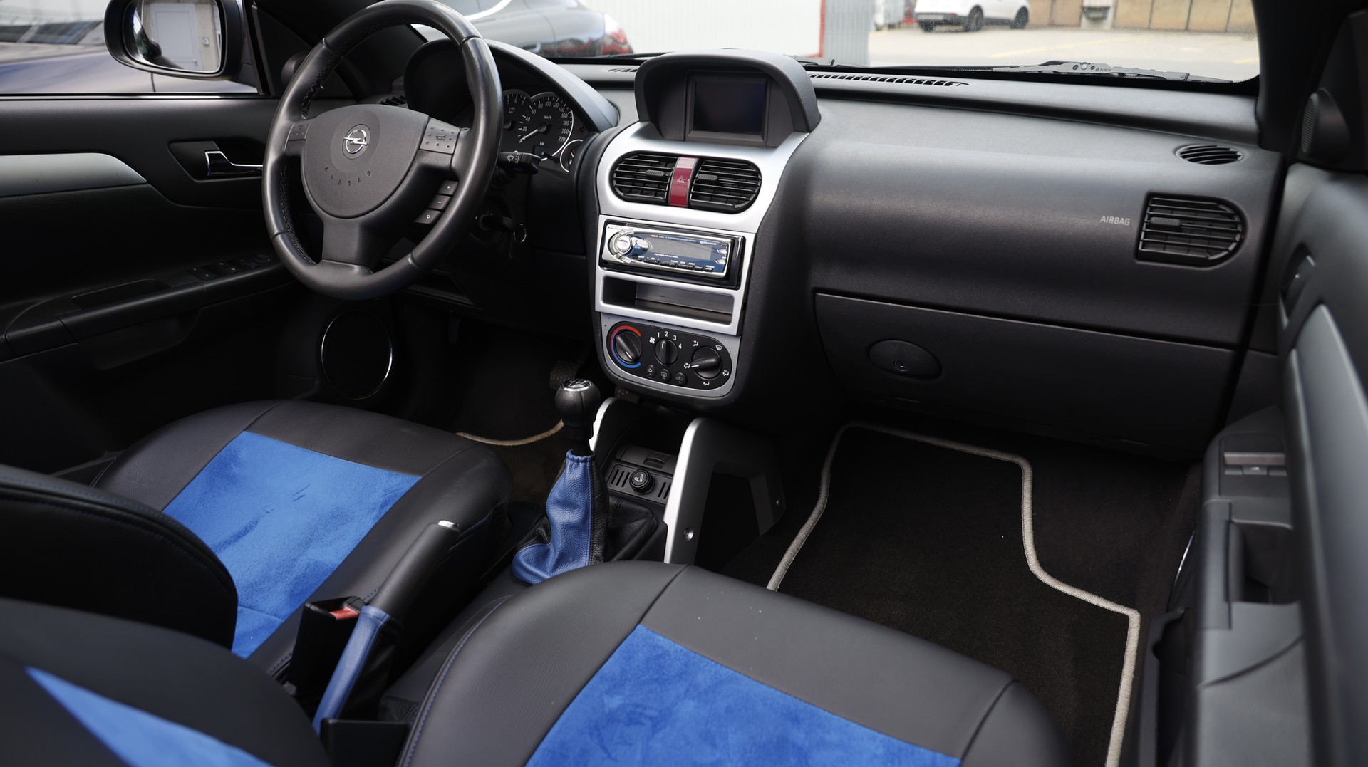 OPEL Tigra 1.8 Sport-image-27