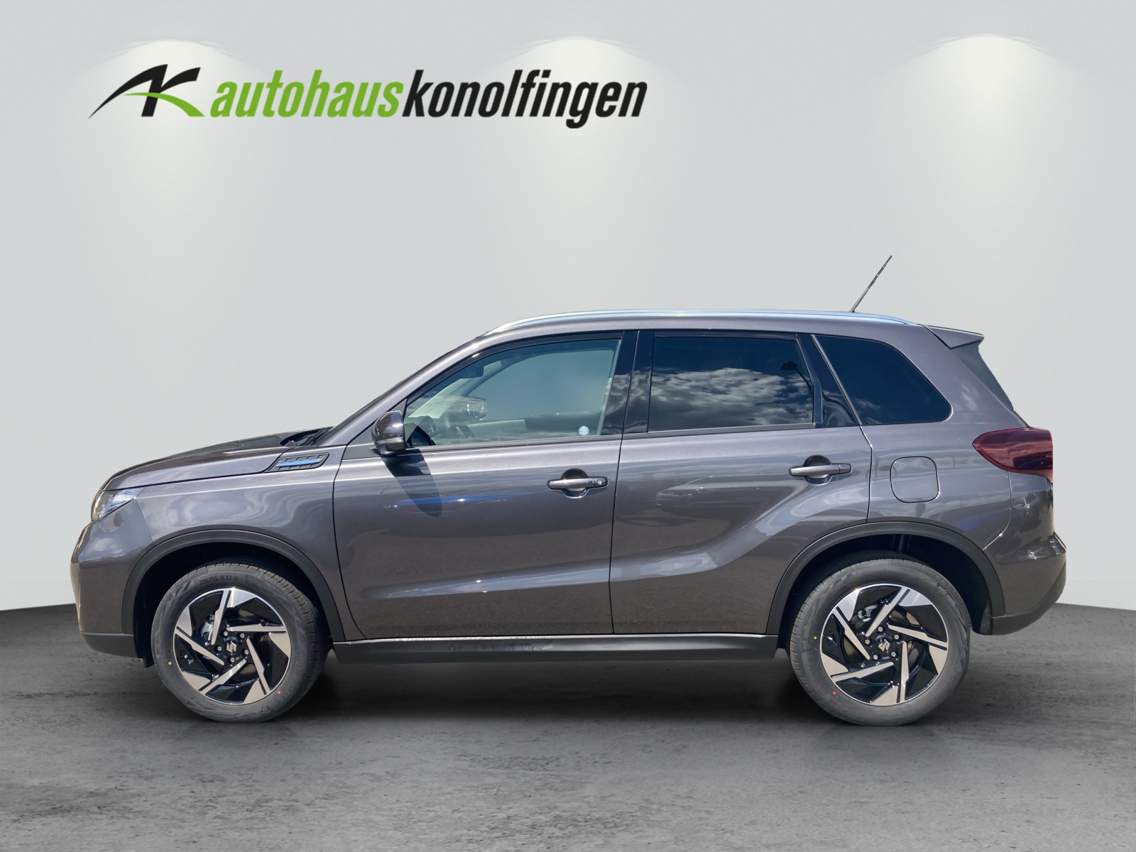 SUZUKI Vitara 1.4 T Compact Top Hybrid 4x4-showroom-element-1