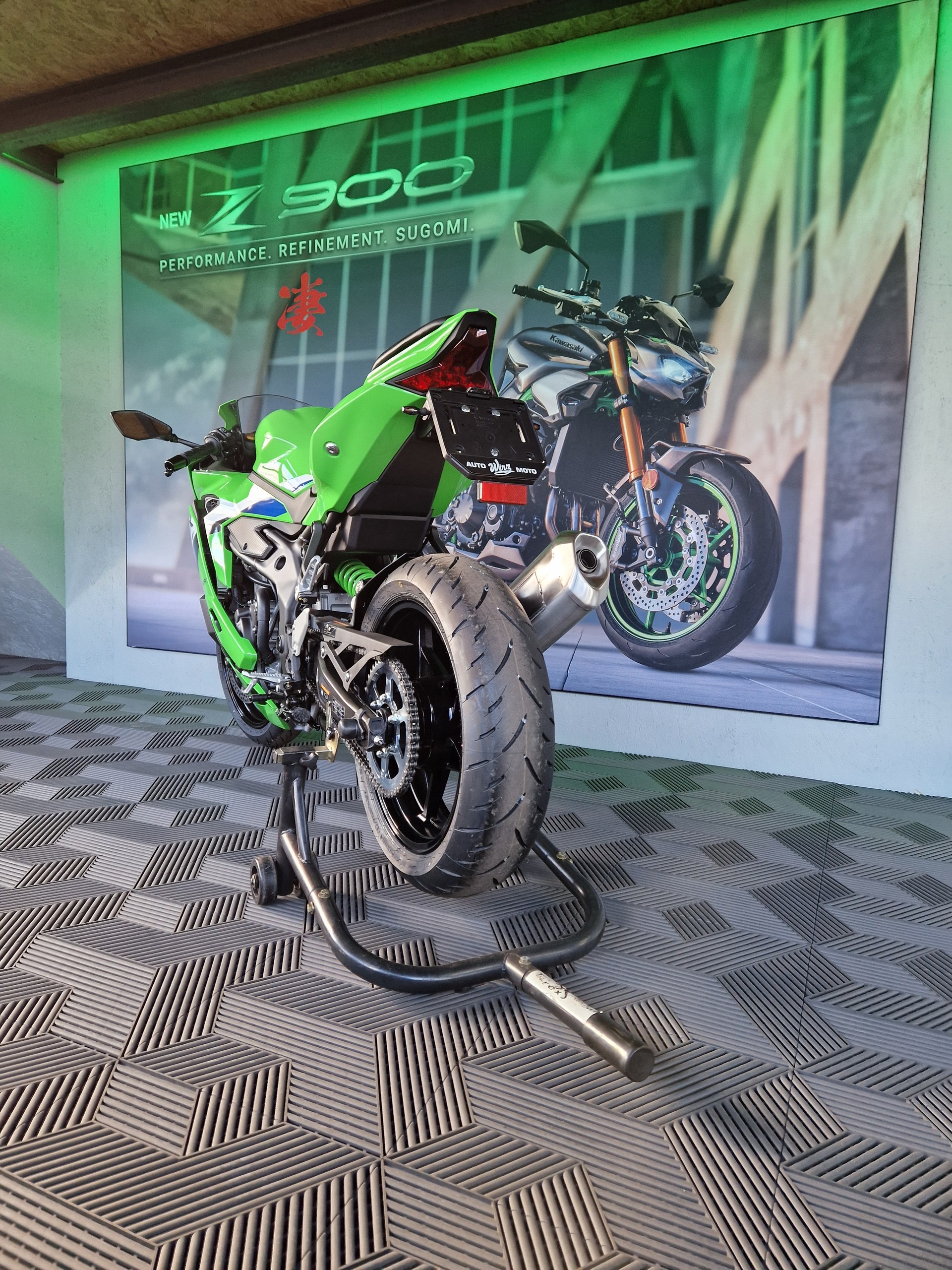 KAWASAKI Ninja ZX-4RR MY 26 (35KW) Mit Heckumbau-image-3
