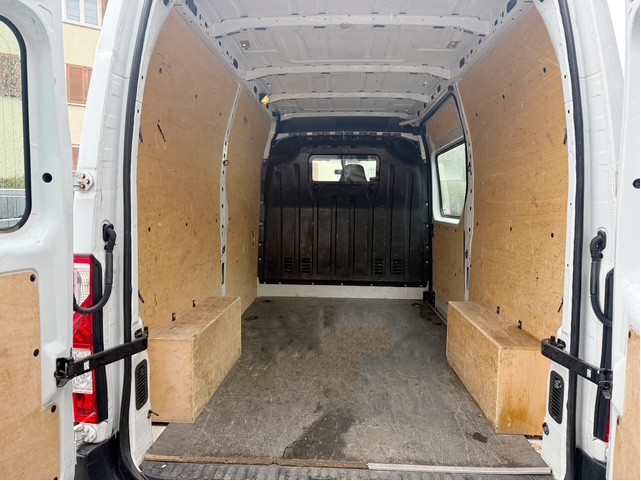 RENAULT Master T35 2.3dCi 130 L2H2-image-10