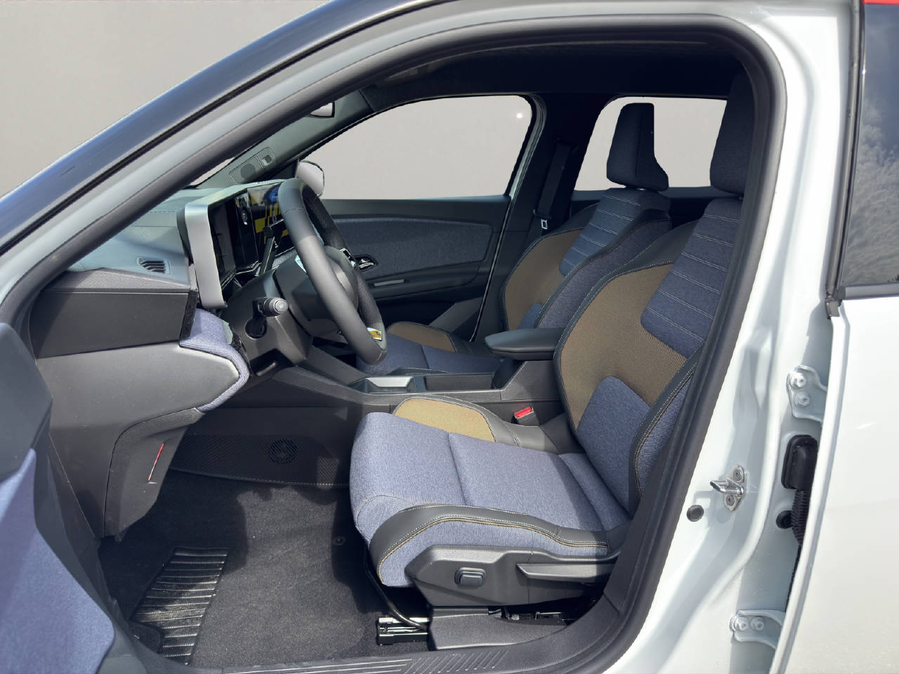 RENAULT R5 E-Tech Comfort Range techno-image-8