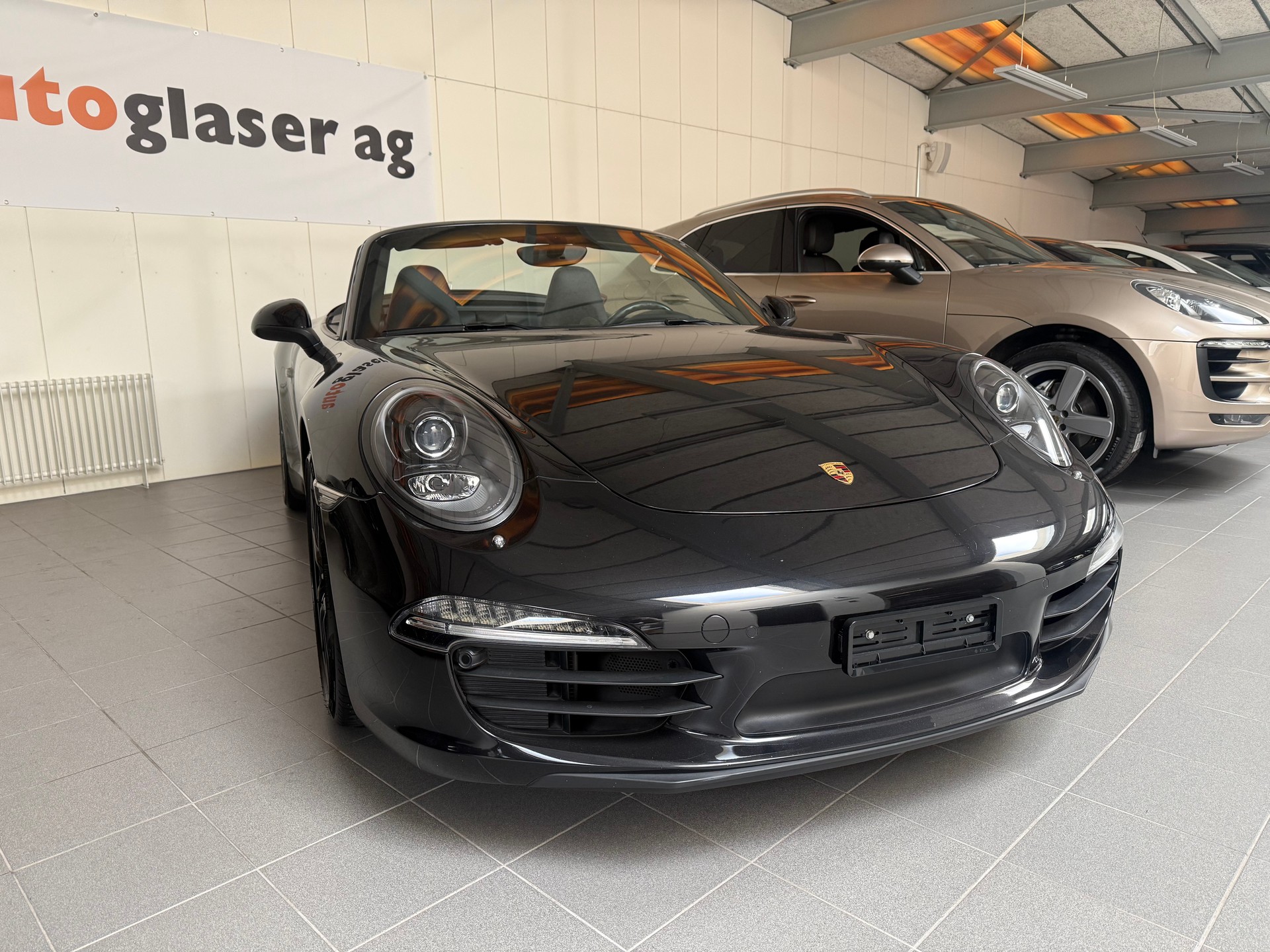 PORSCHE 911 Cabrio Carrera PDK-image-5