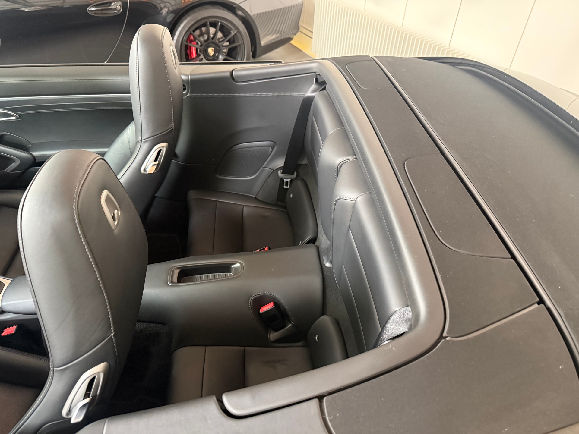 PORSCHE 911 Cabrio Carrera PDK-image-15