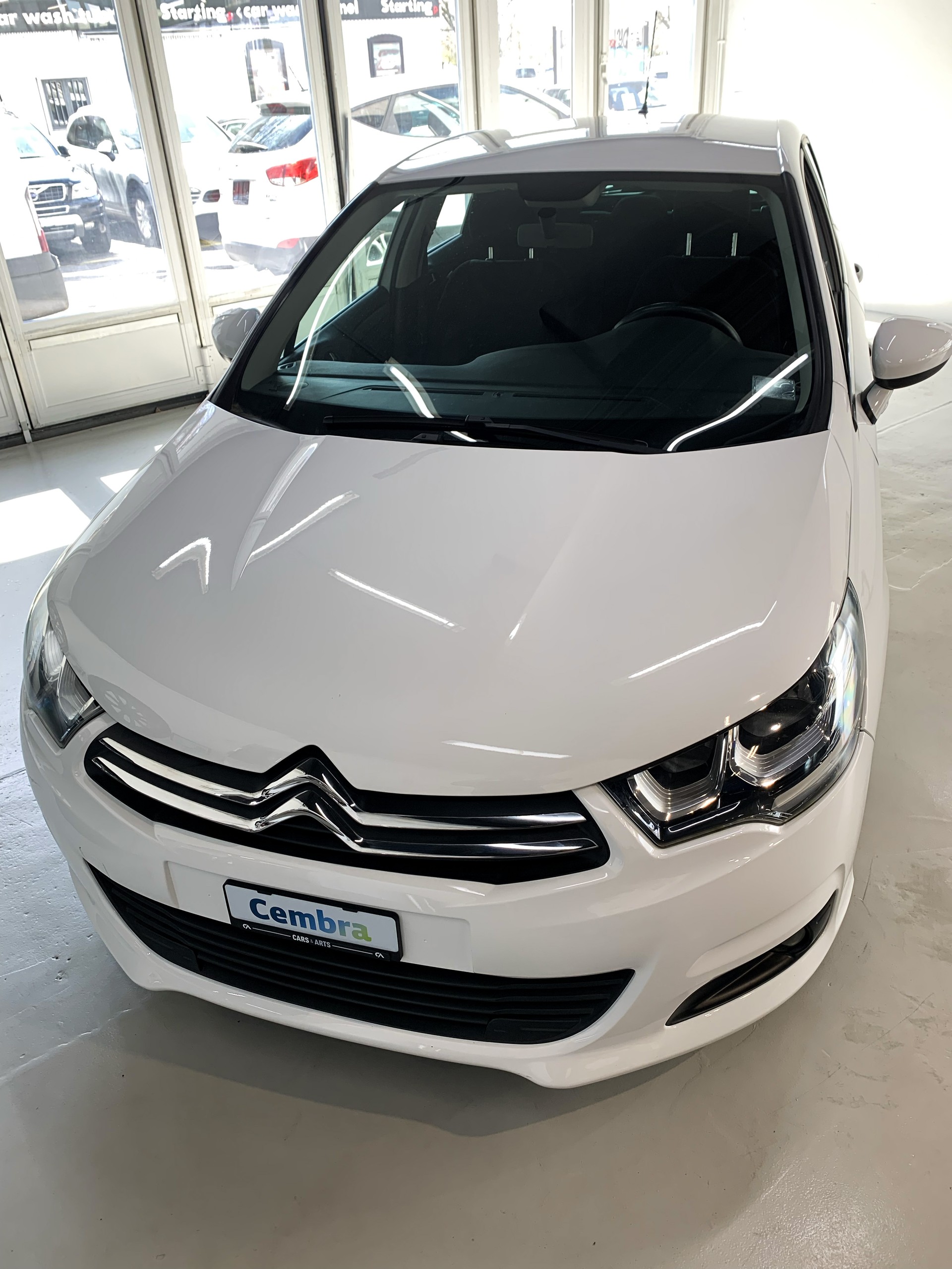 CITROEN C4 1.2 Pure Tech Feel Automatic-image-6