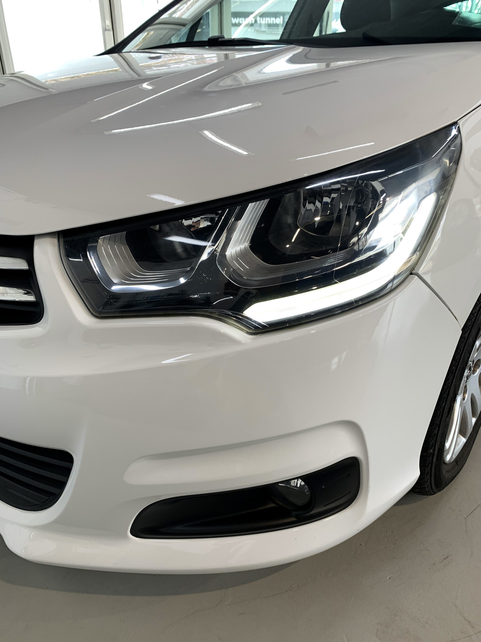 CITROEN C4 1.2 Pure Tech Feel Automatic-image-4