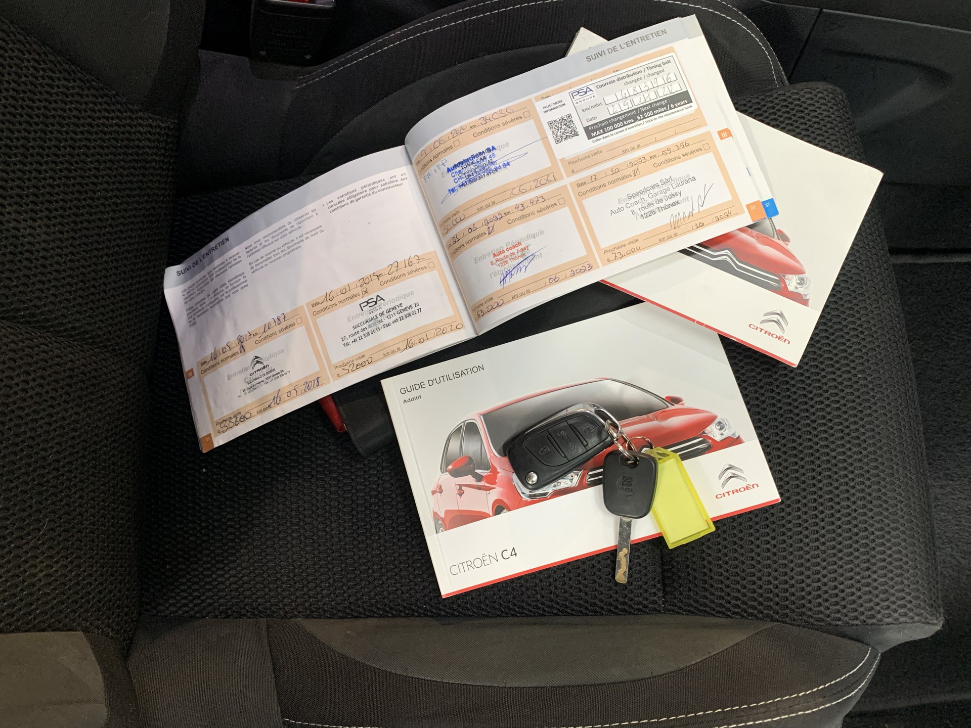 CITROEN C4 1.2 Pure Tech Feel Automatic-image-31