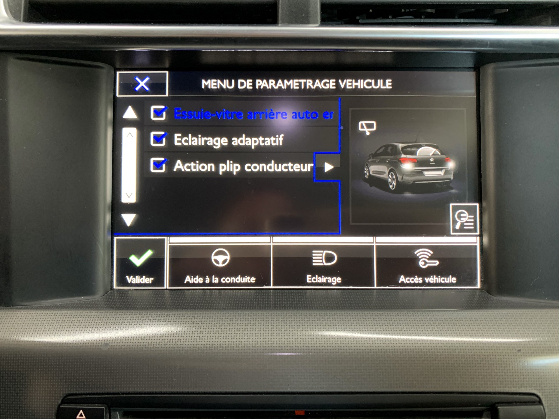 CITROEN C4 1.2 Pure Tech Feel Automatic-image-26