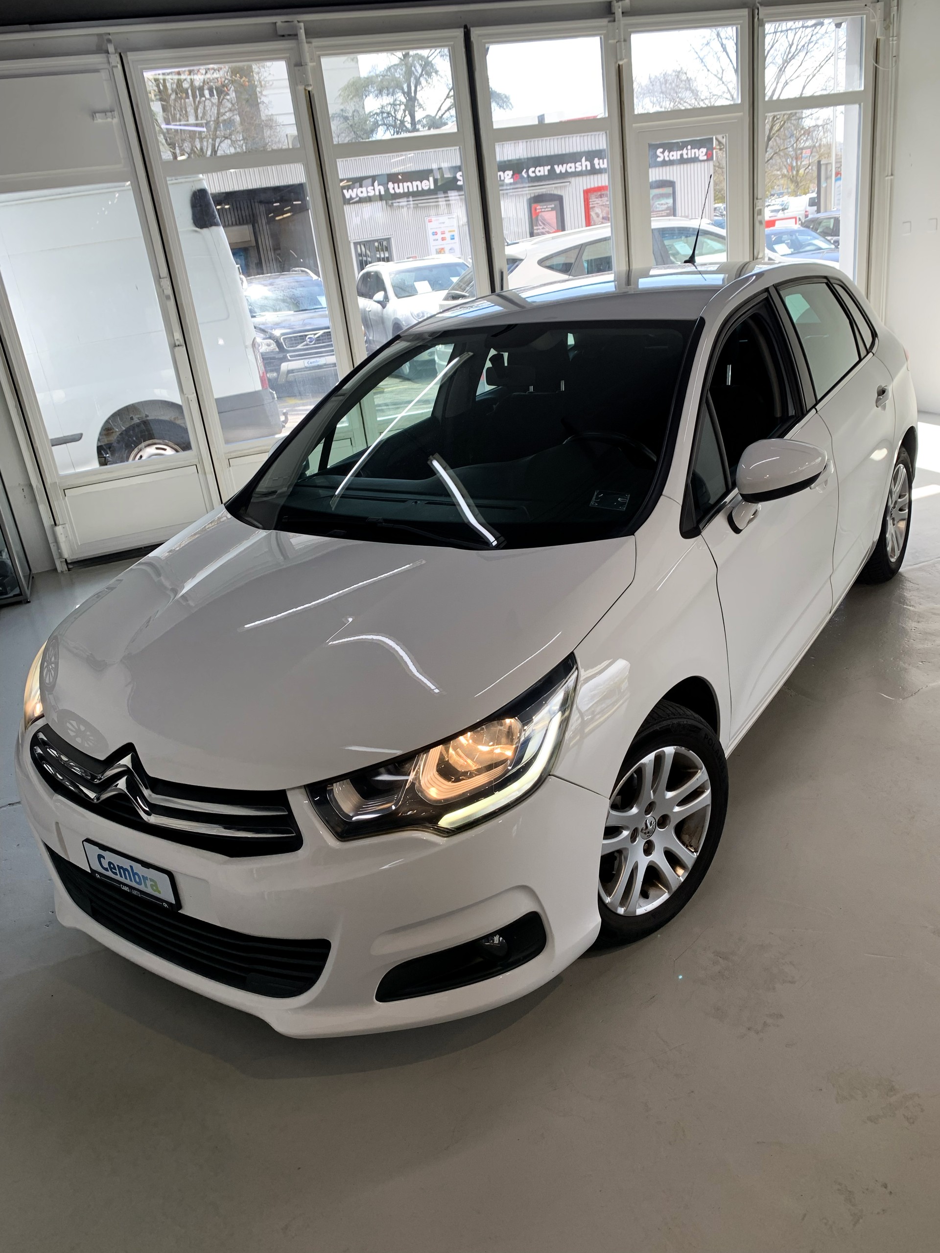 CITROEN C4 1.2 Pure Tech Feel Automatic-image-7