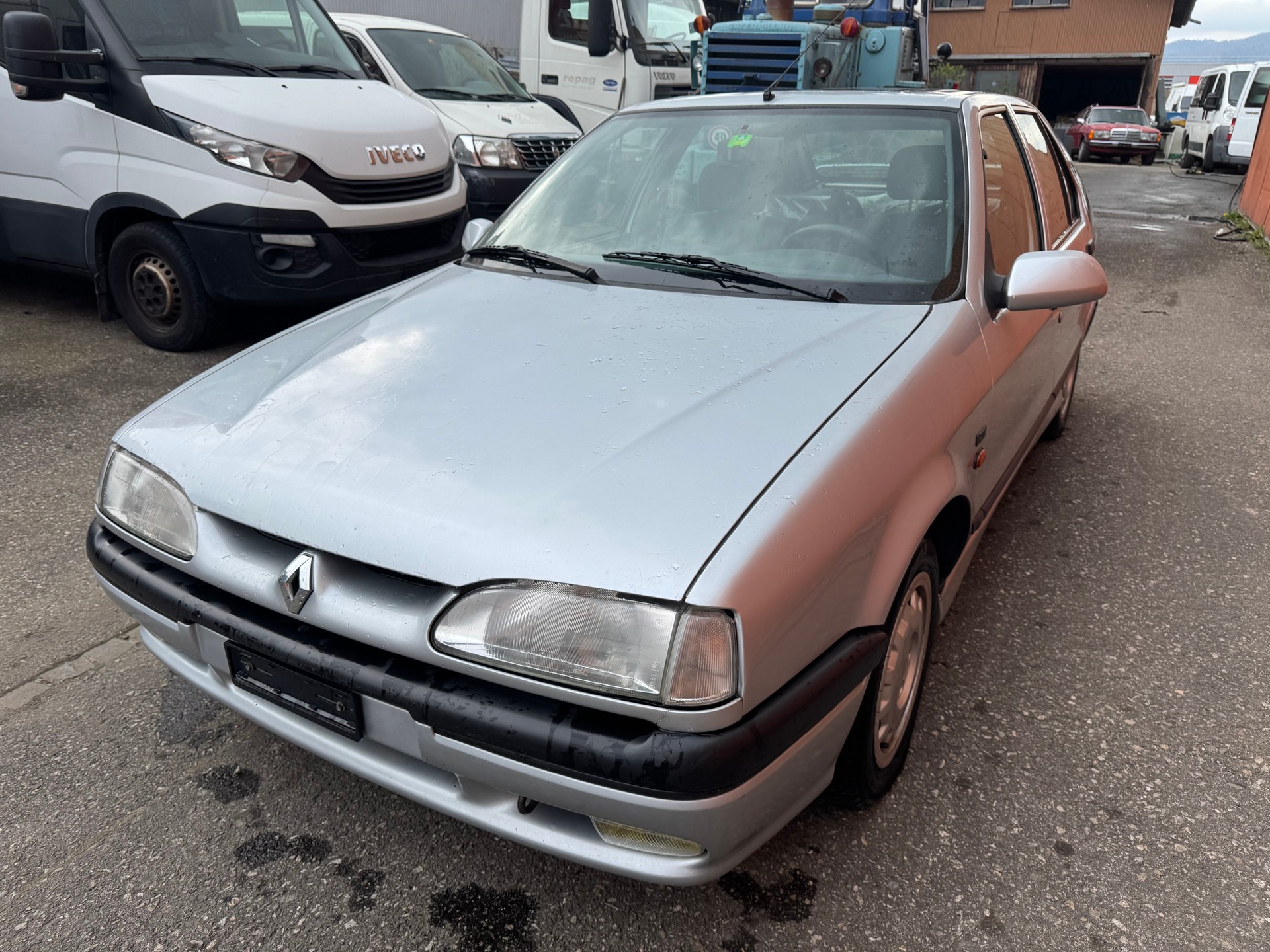 RENAULT R19 1.8 RTI-image-1