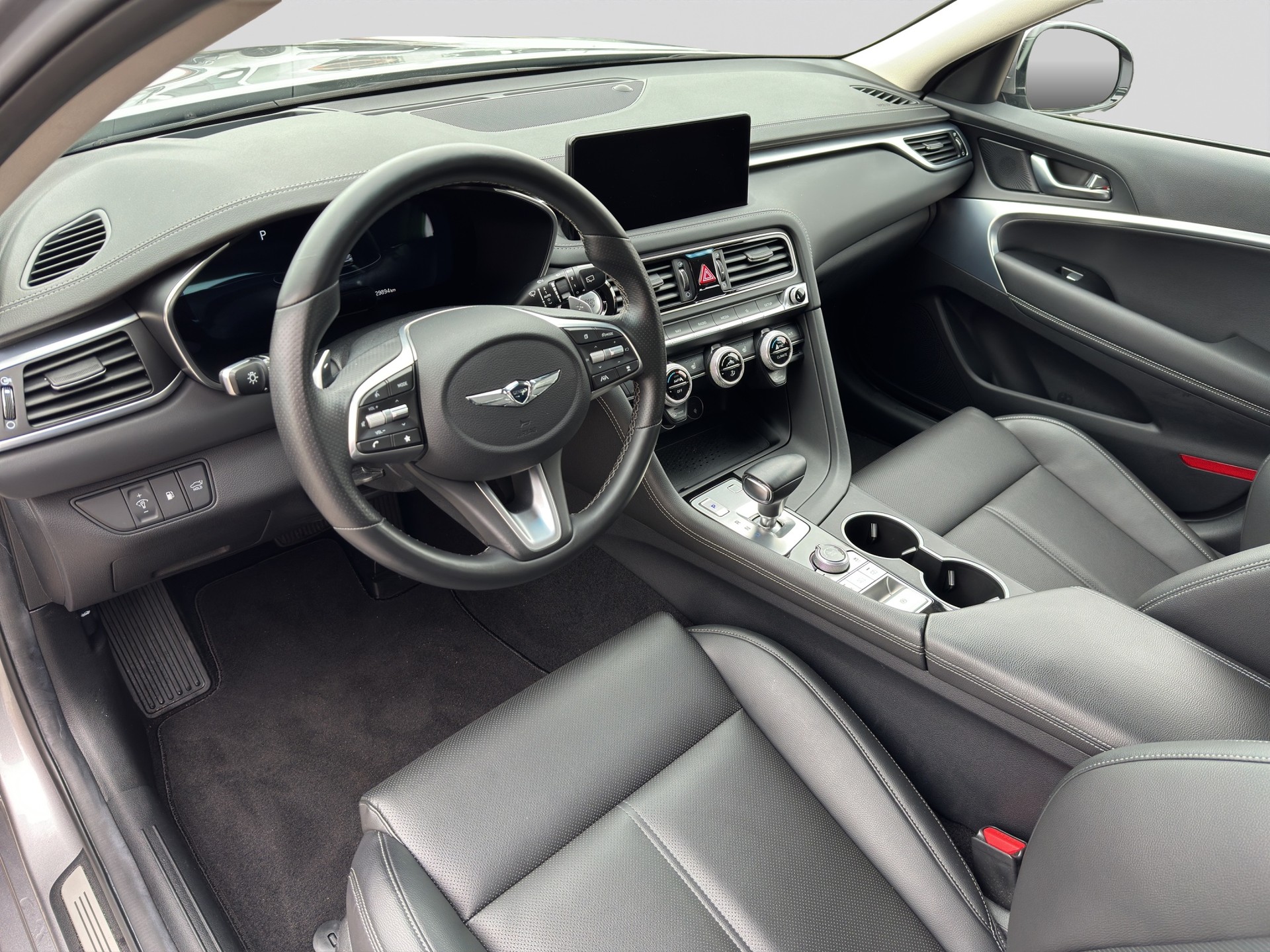 GENESIS G70 Shooting Brake 2.0 T Premium AT8-image-6
