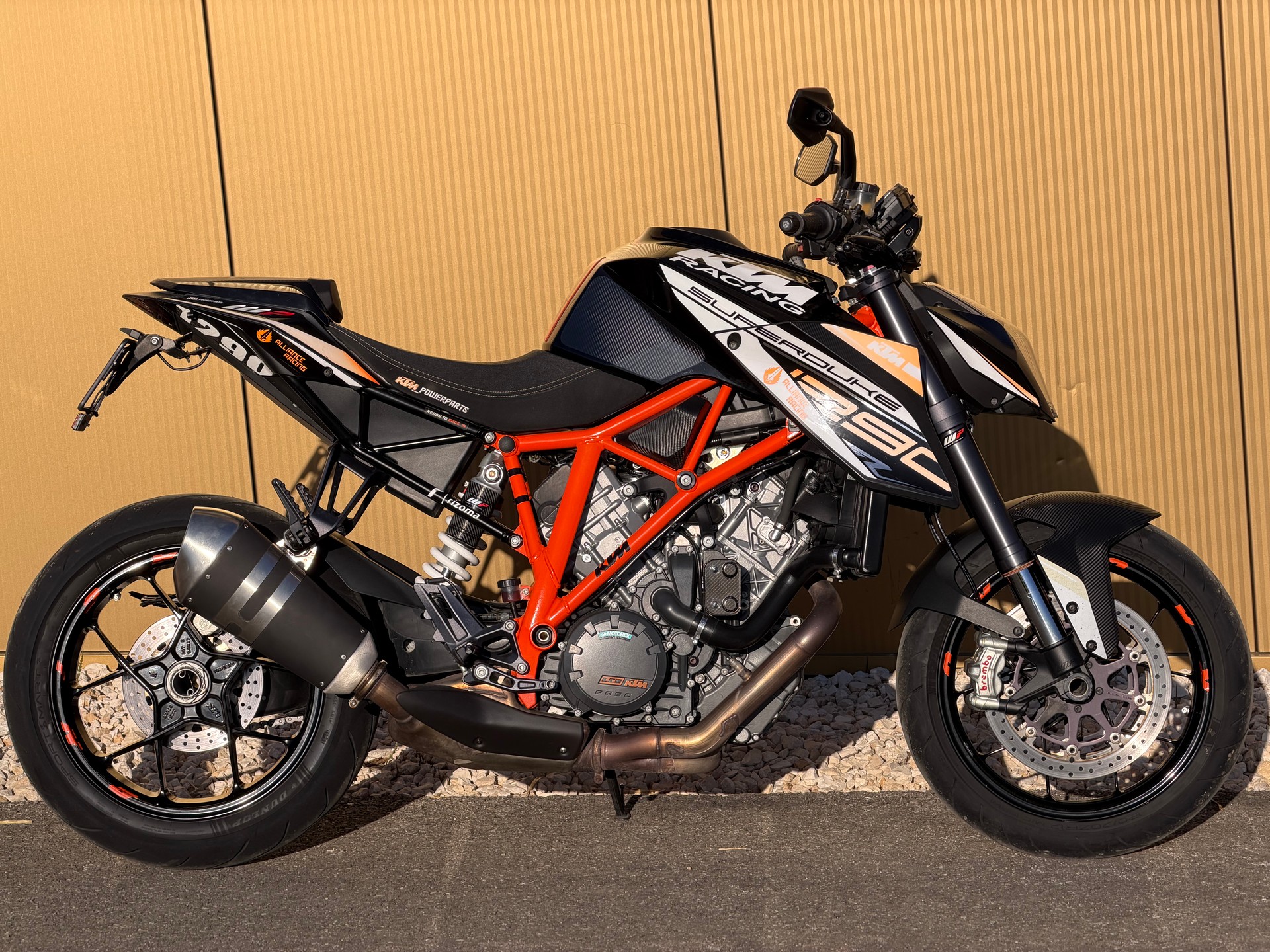 KTM 1290 Super Duke R-image-3