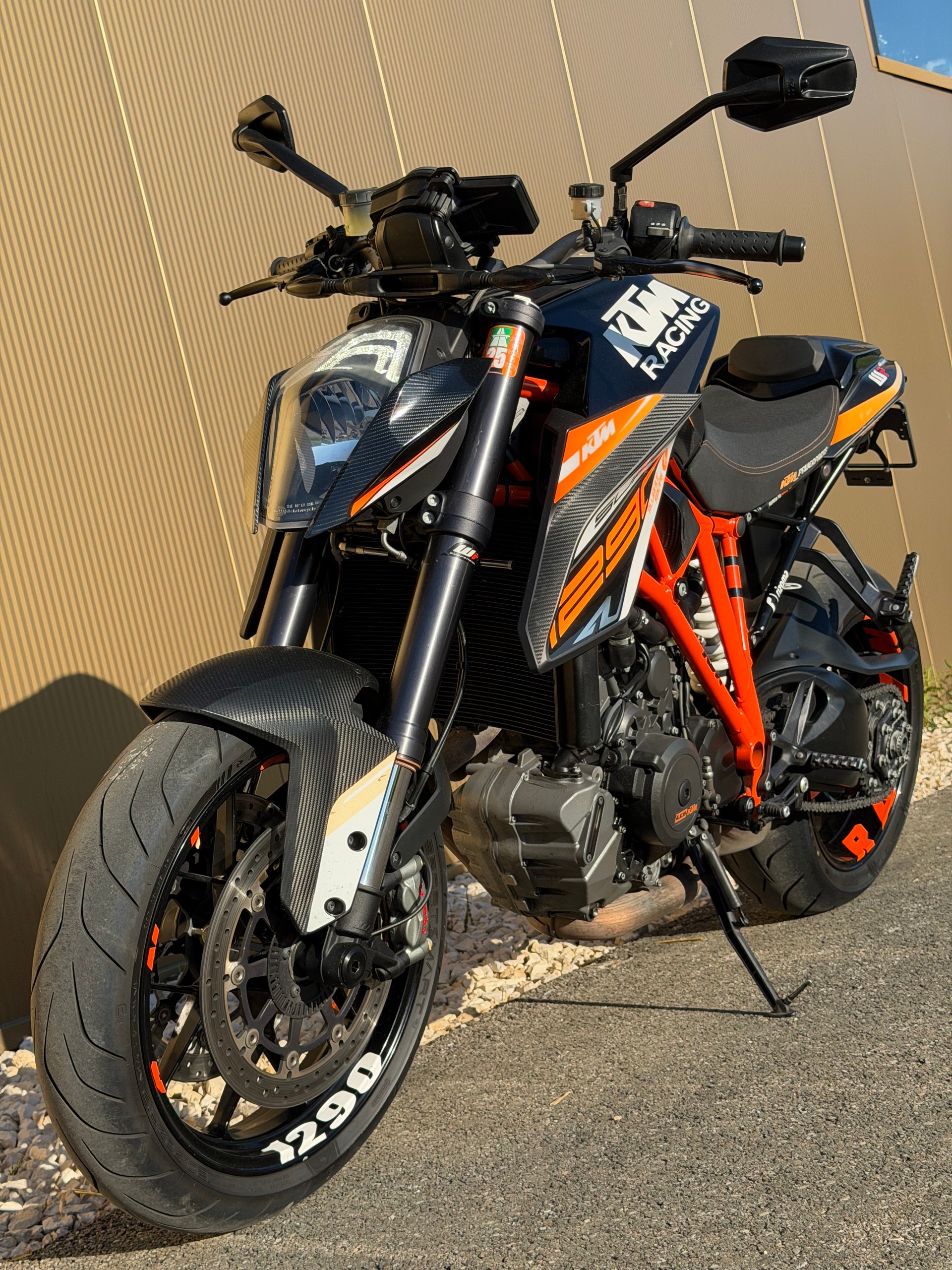 KTM 1290 Super Duke R-image-7
