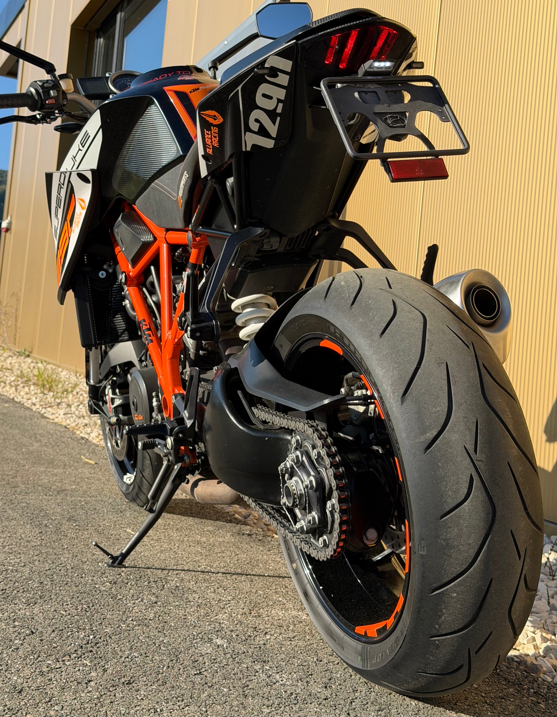 KTM 1290 Super Duke R-image-12