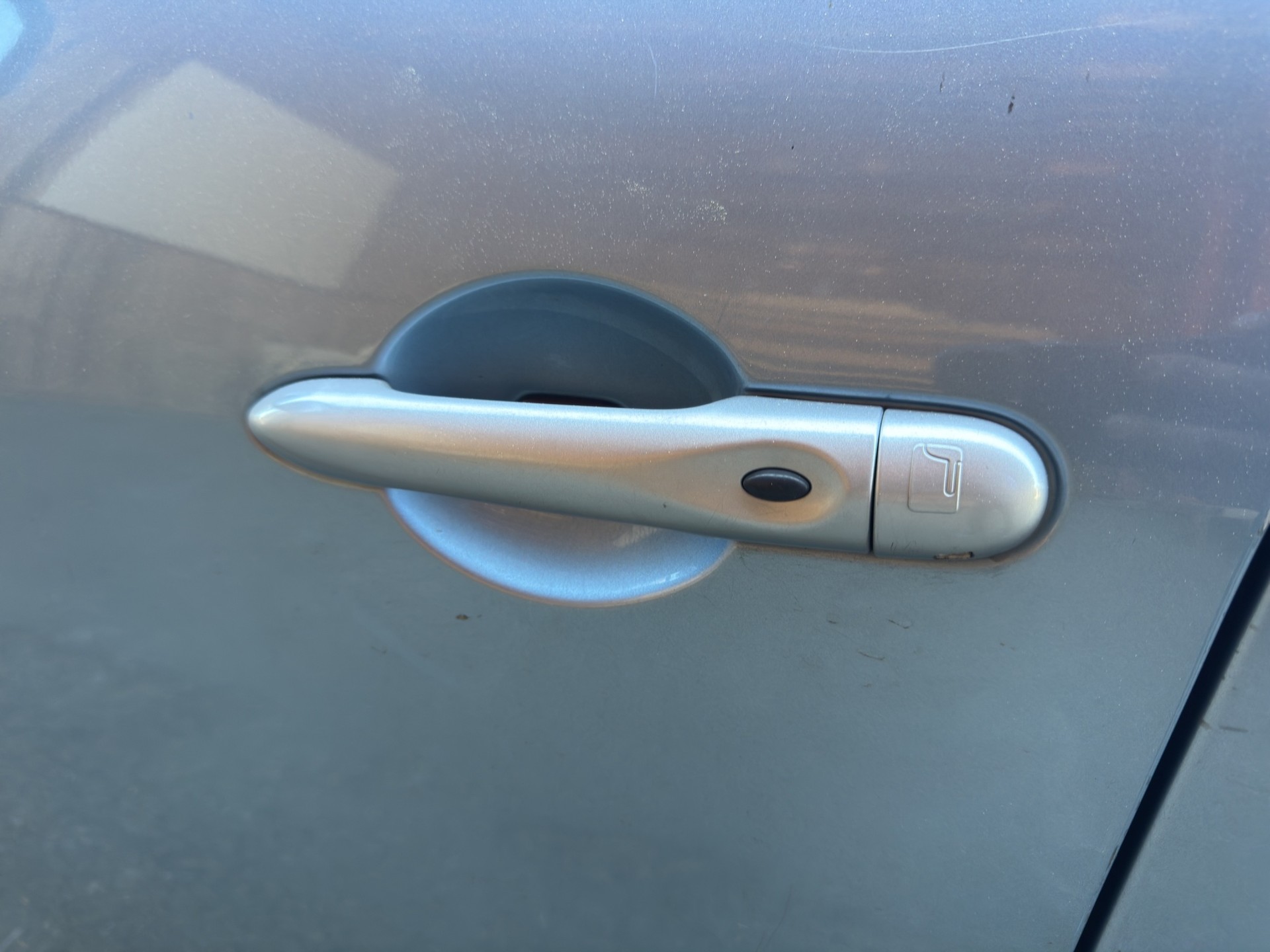 RENAULT Scénic 2.0 dCi Privilège-image-9