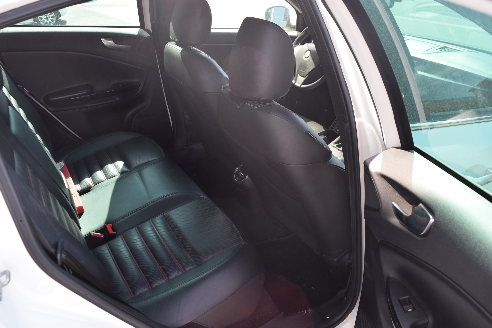 ALFA ROMEO Giulietta 1750 TBi Quadrifoglio Verde-image-10