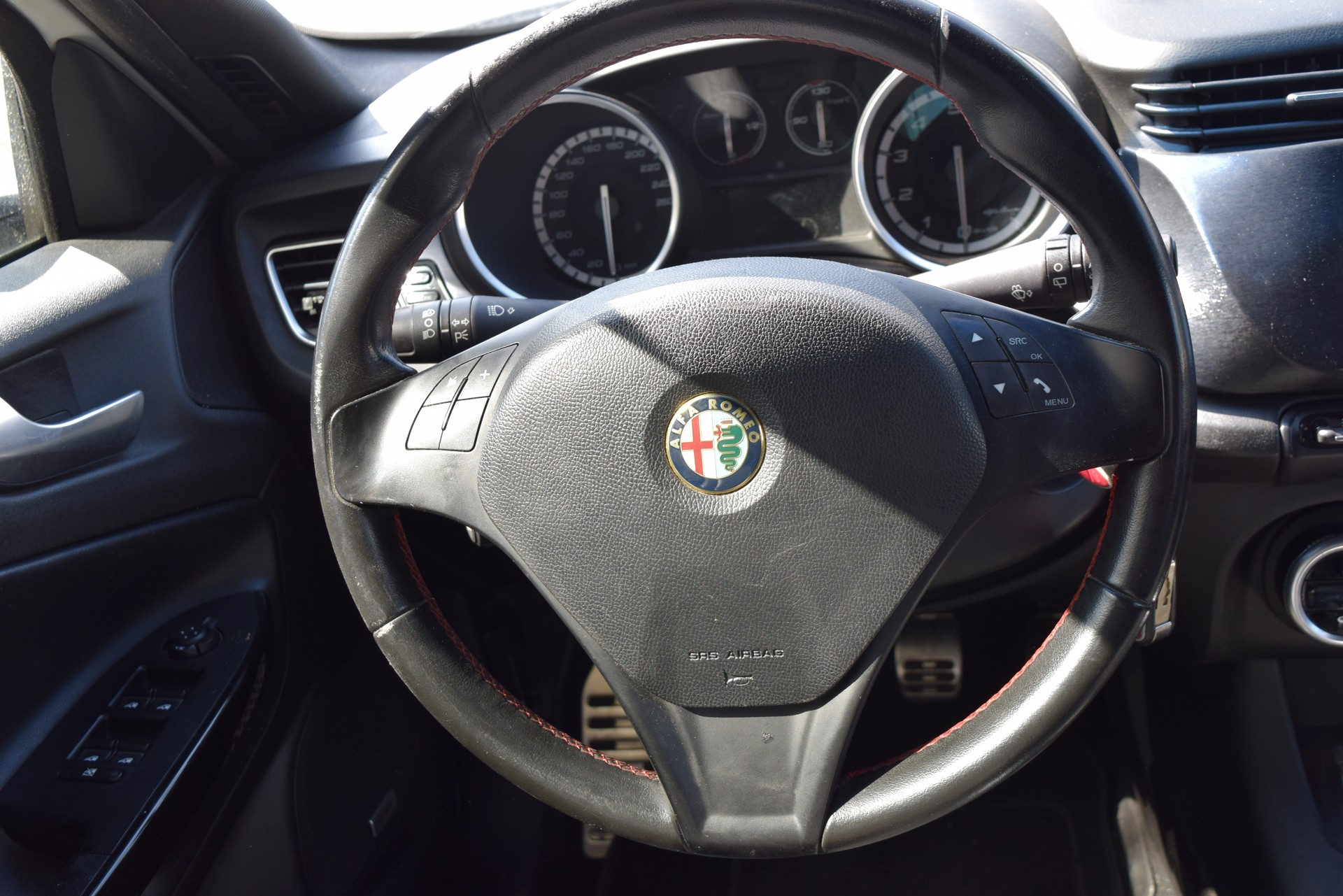 ALFA ROMEO Giulietta 1750 TBi Quadrifoglio Verde-image-13