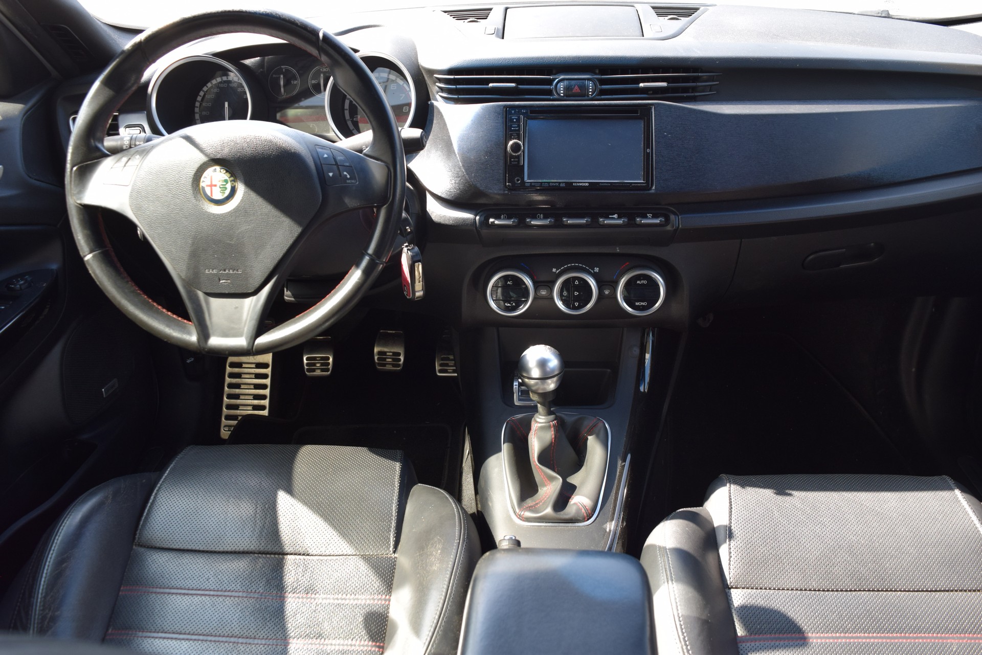 ALFA ROMEO Giulietta 1750 TBi Quadrifoglio Verde-image-11