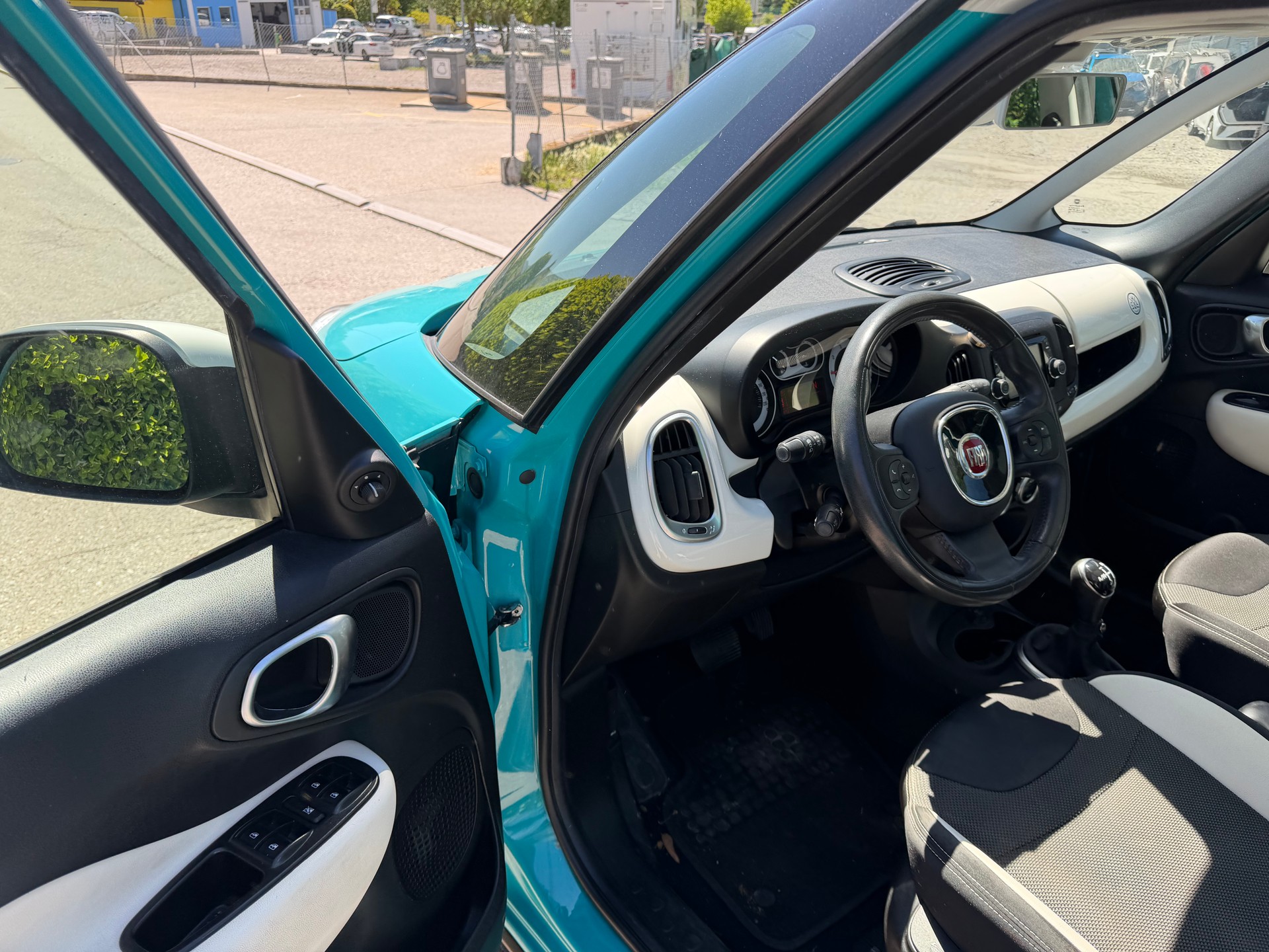 FIAT 500L 1.3 JTD Trekking Dualogic-image-6