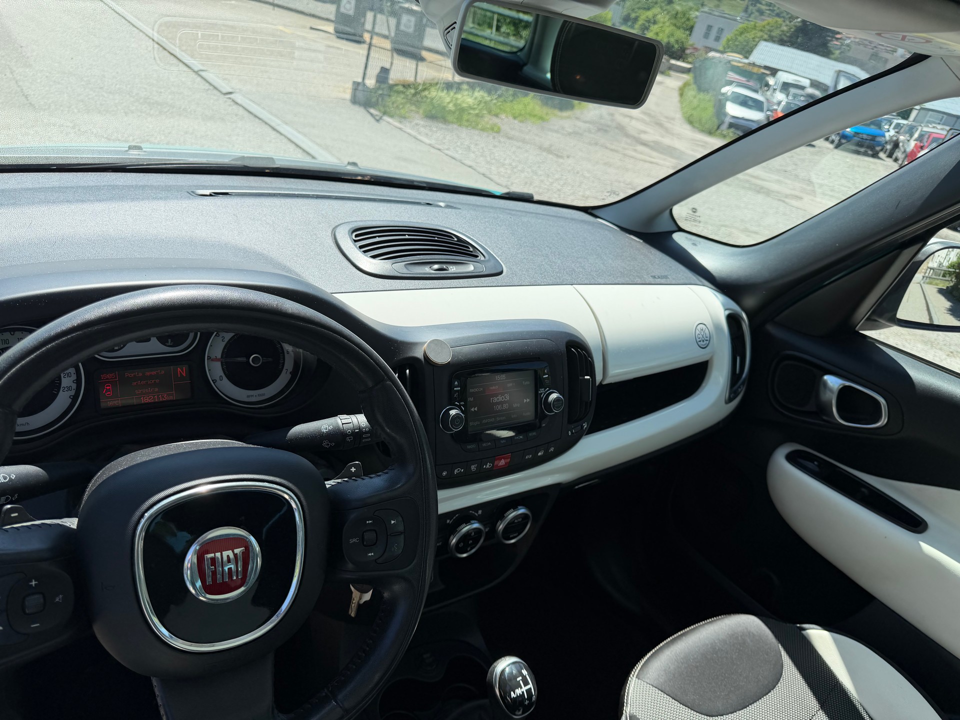 FIAT 500L 1.3 JTD Trekking Dualogic-image-7