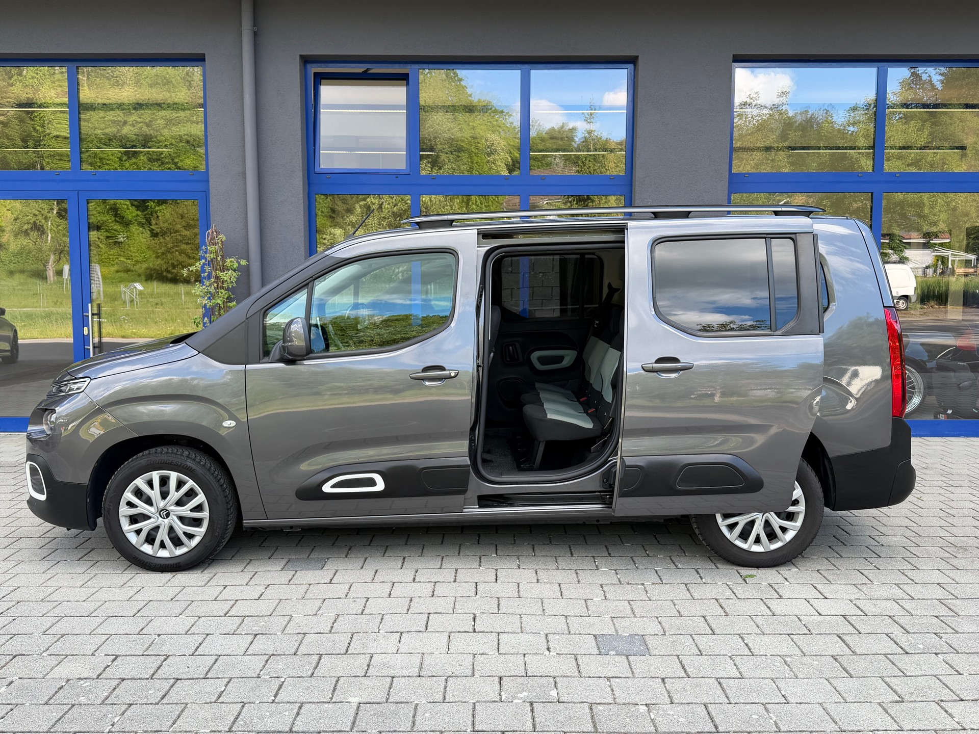 CITROEN Berlingo XL 1.5 BlueHDi 7 Plätze Feel-image-6
