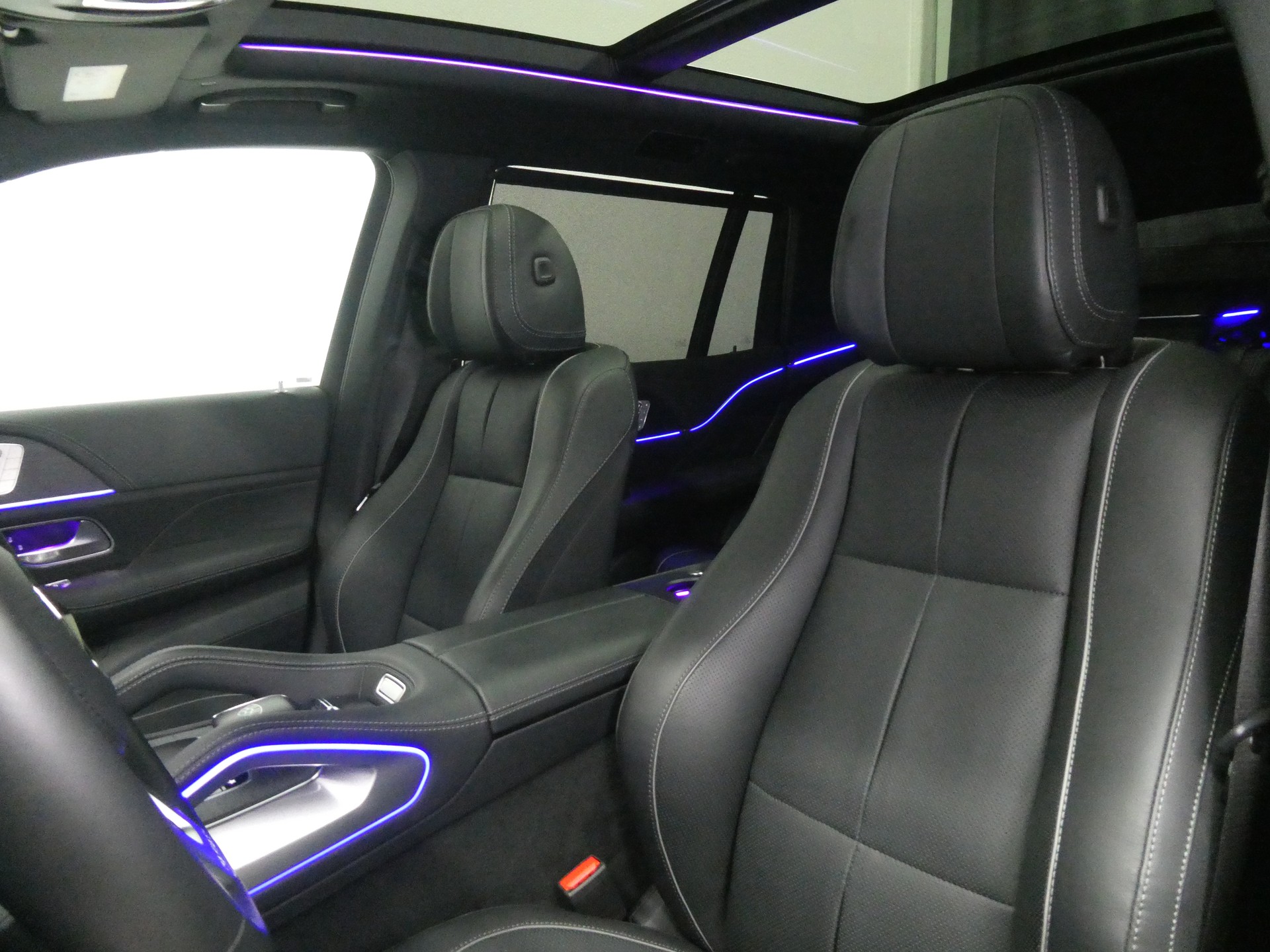 MERCEDES-BENZ GLS Maybach 600 9G-Tronic - CH-Fahrzeug - Panorama - Matrix LED - Leder - Luftfederung - 360° Kamera - Distronic - 557 PS-image-14