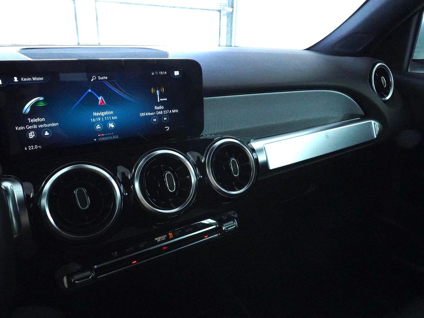 MERCEDES-BENZ GLB 180 d Style 8G-Tronic-image-6