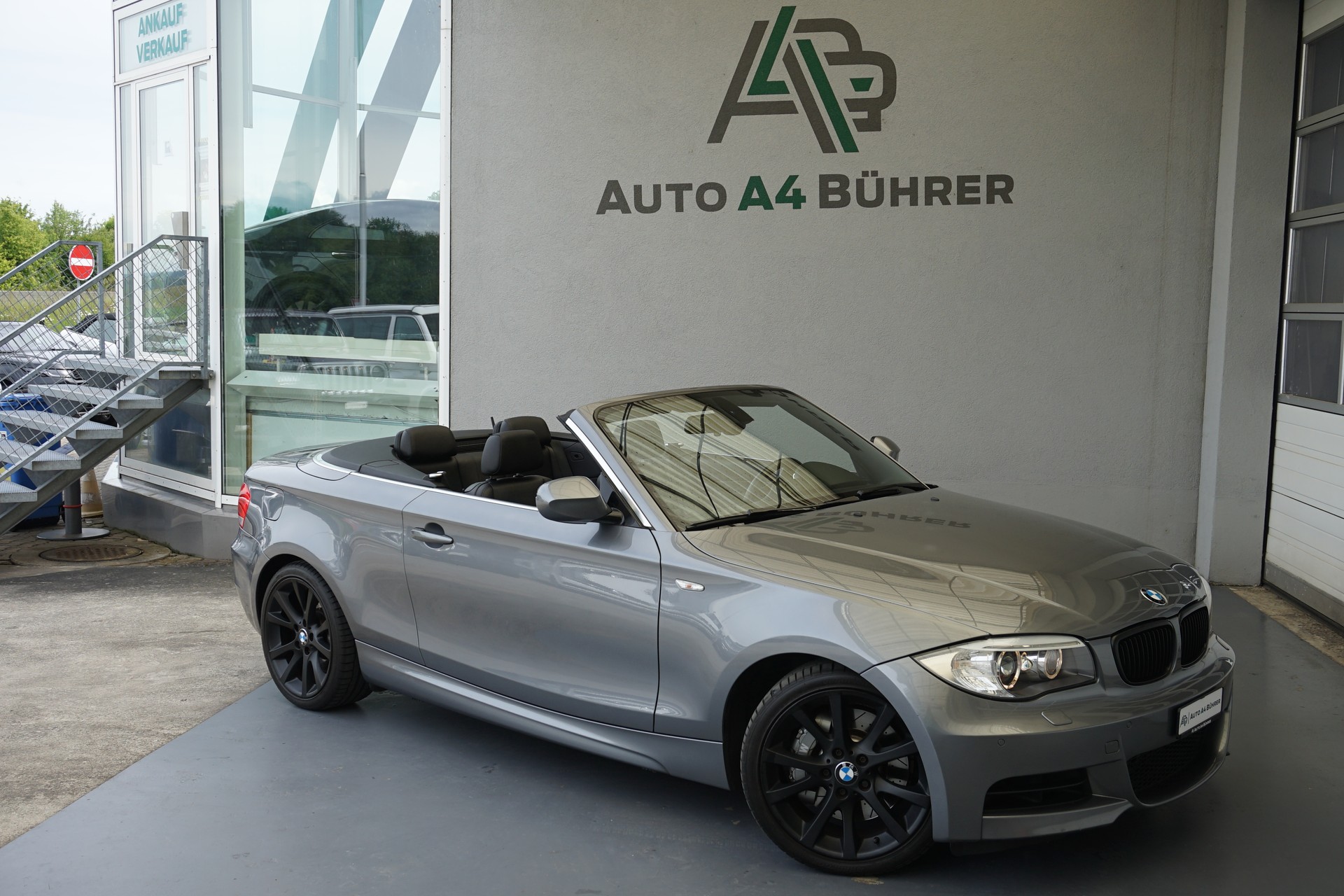 BMW 135i Cabriolet DSG-Automat 306PS-showroom-element-3