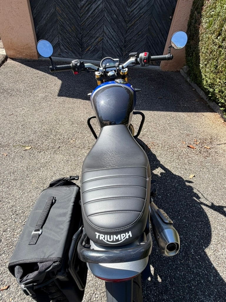 TRIUMPH Speed Triple-image-5