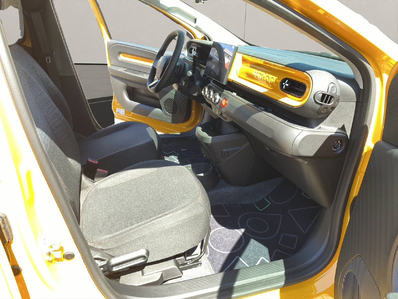 RENAULT Twingo E-Tech Urban Range tech Demo-image-11