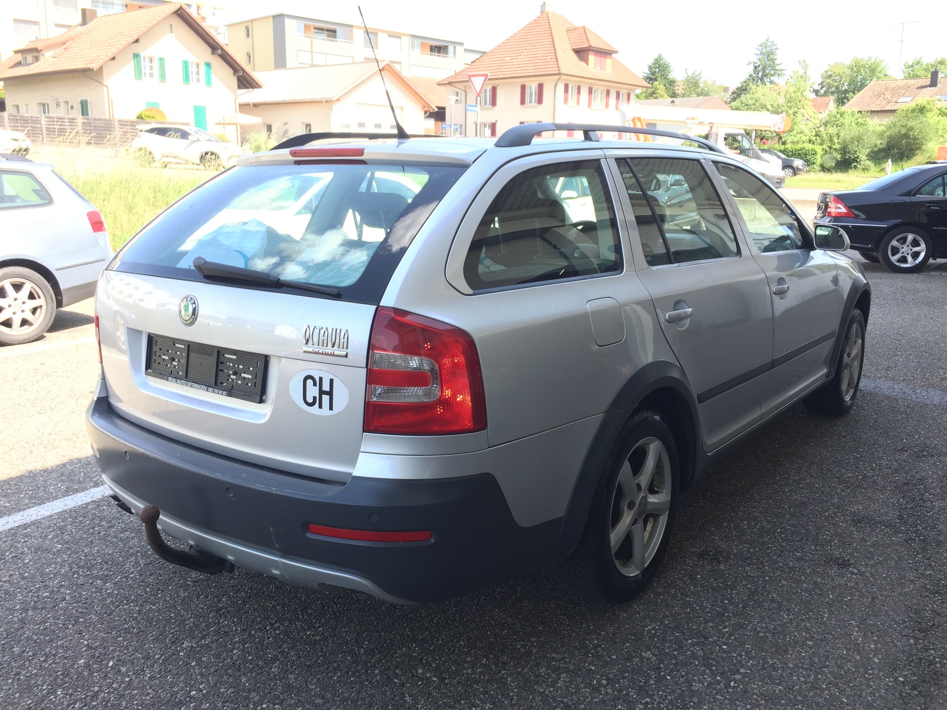 SKODA Octavia Scout 2.0 TDI 4x4-image-4